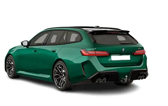 BMW M5 view 3
