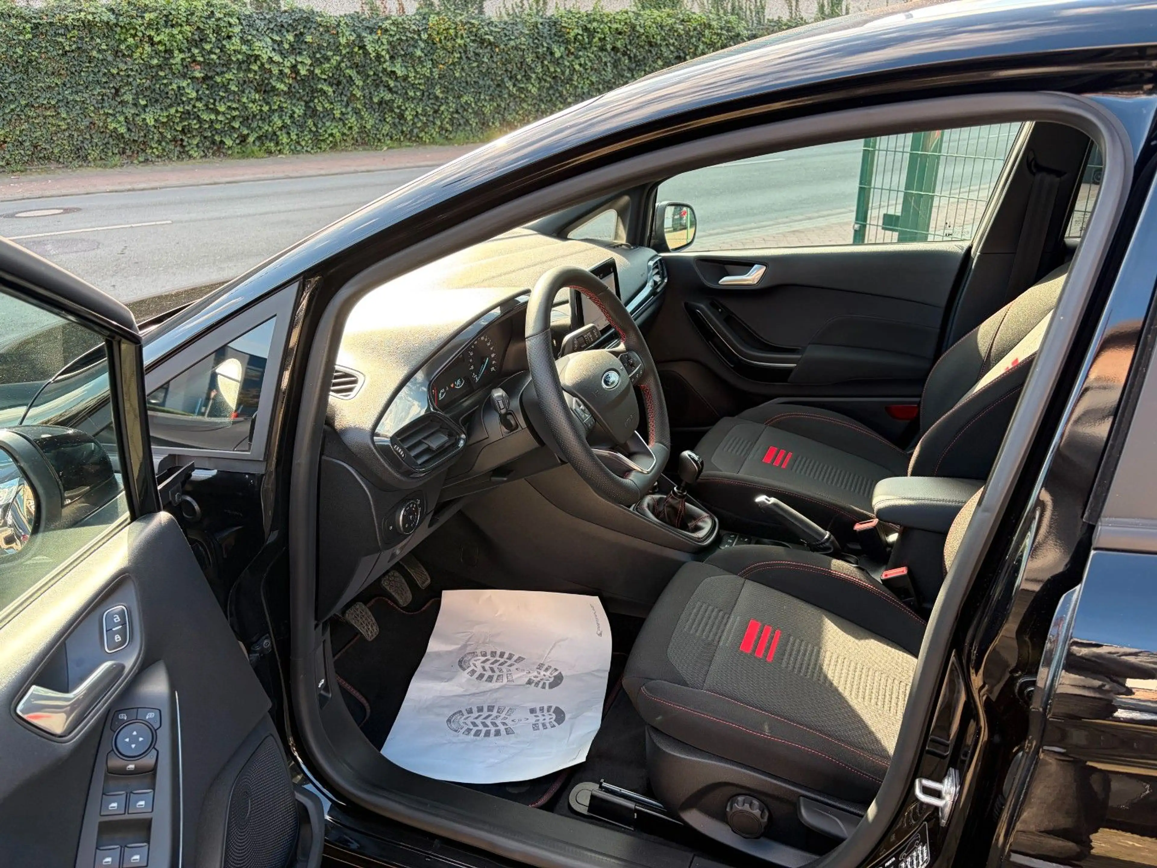 Ford Fiesta ST-Line — photo 9