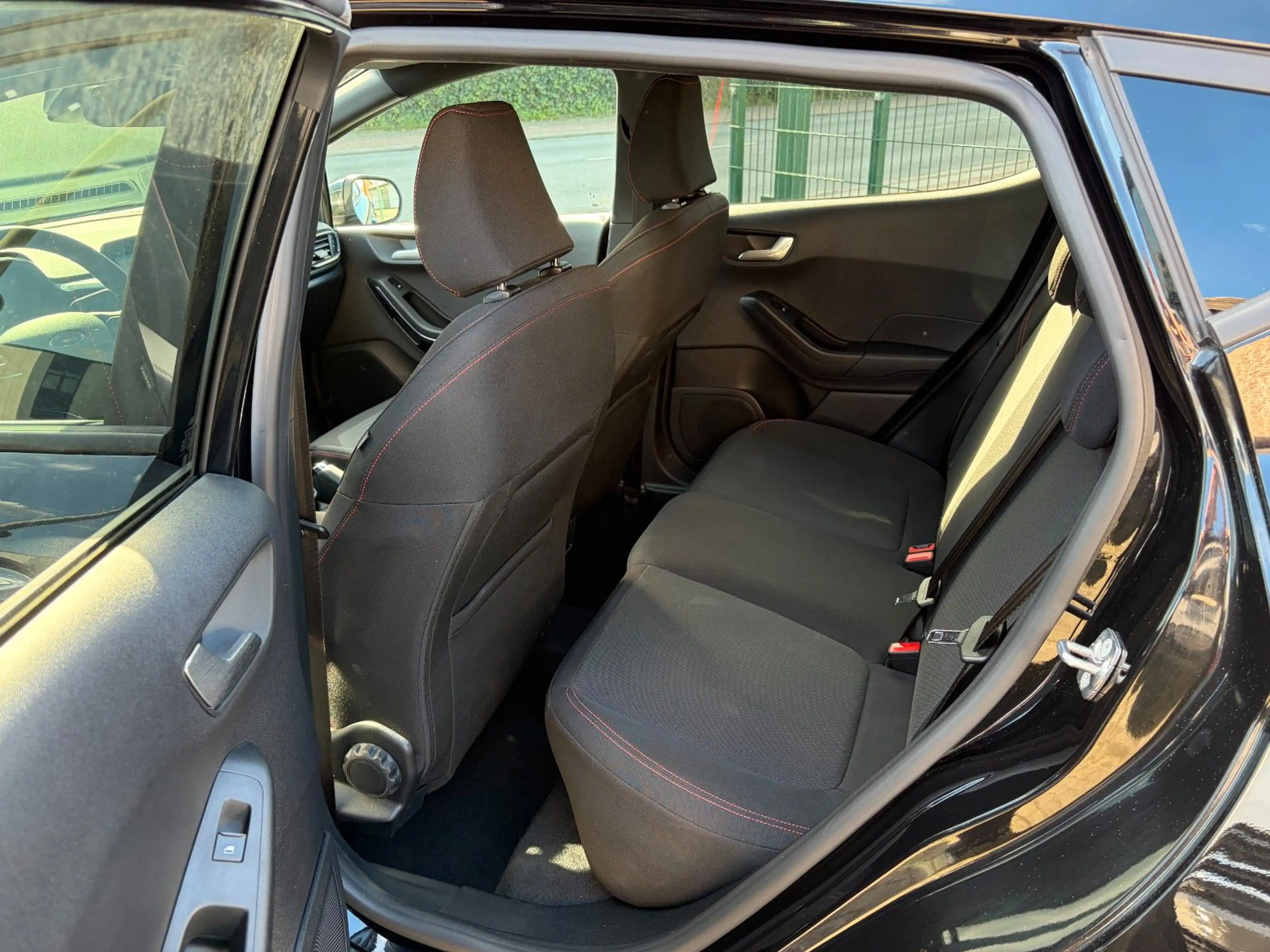 Ford Fiesta ST-Line — photo 15