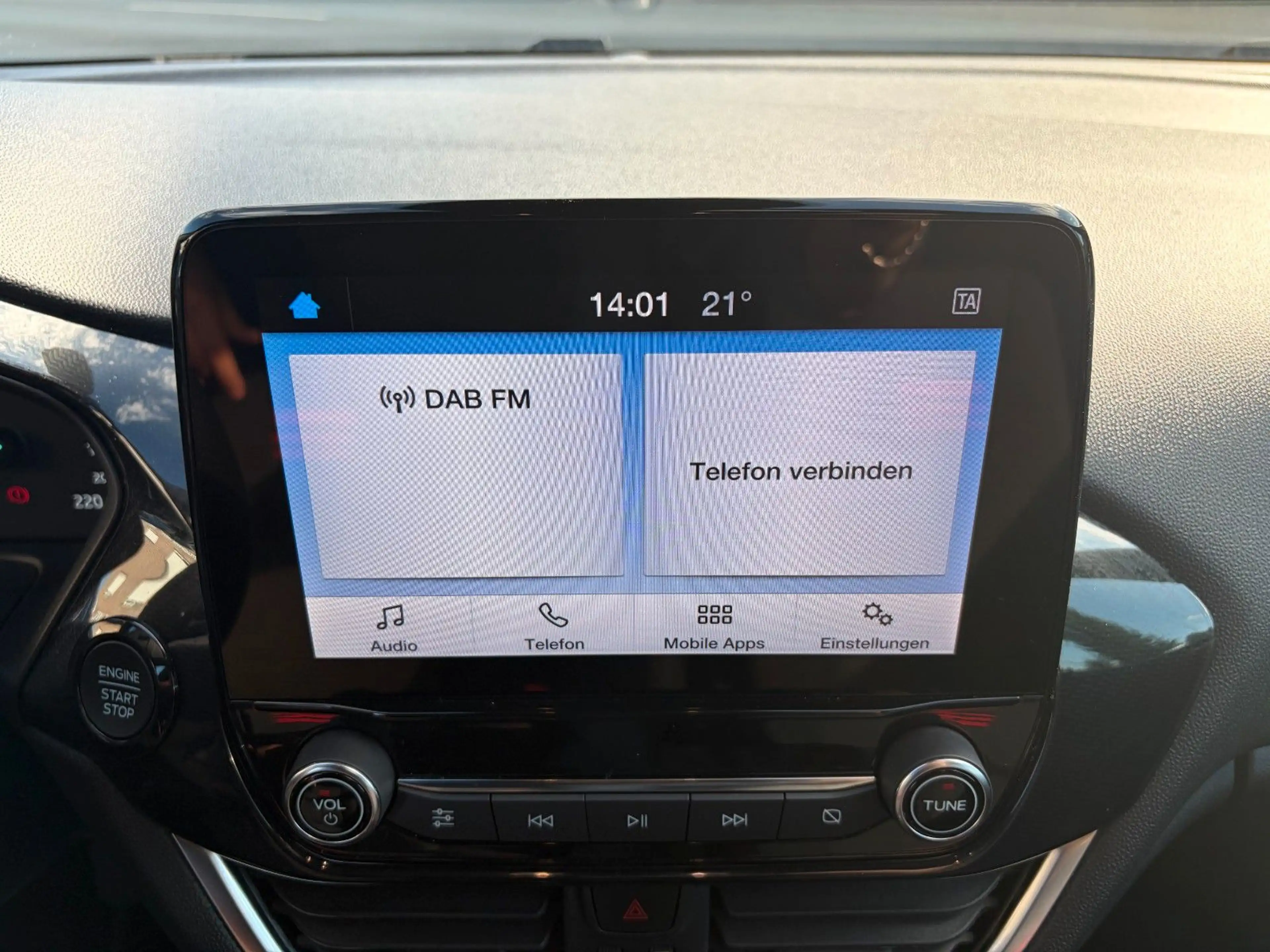 Ford Fiesta ST-Line — photo 12