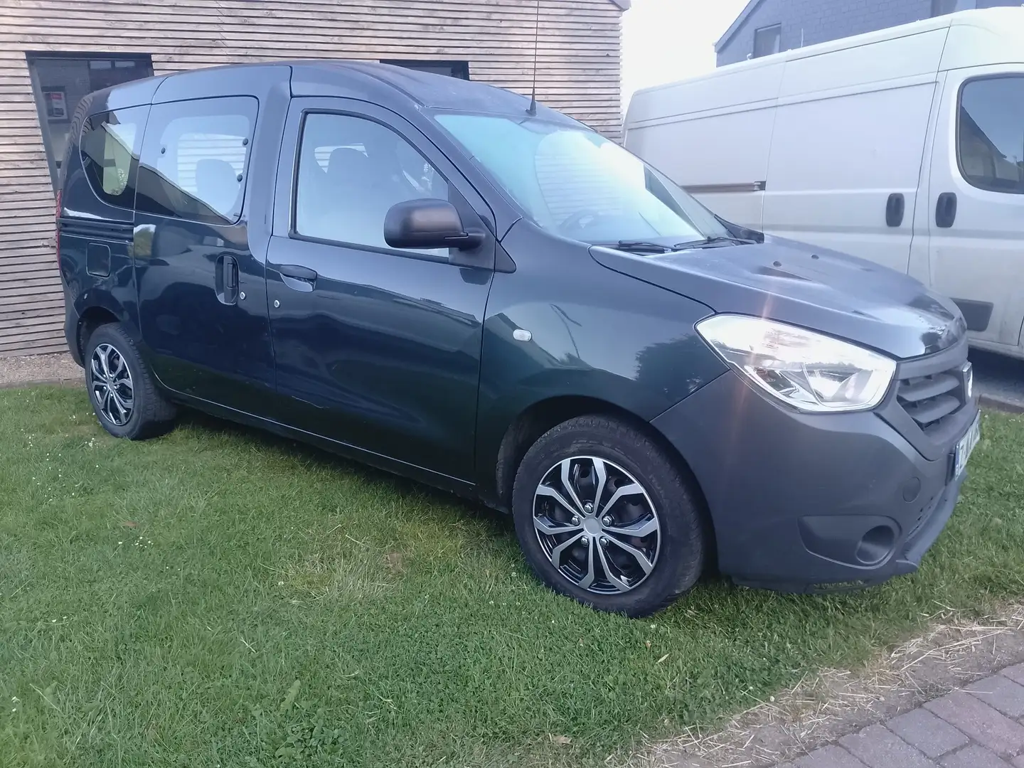 Dacia Dokker 1.6i - 1