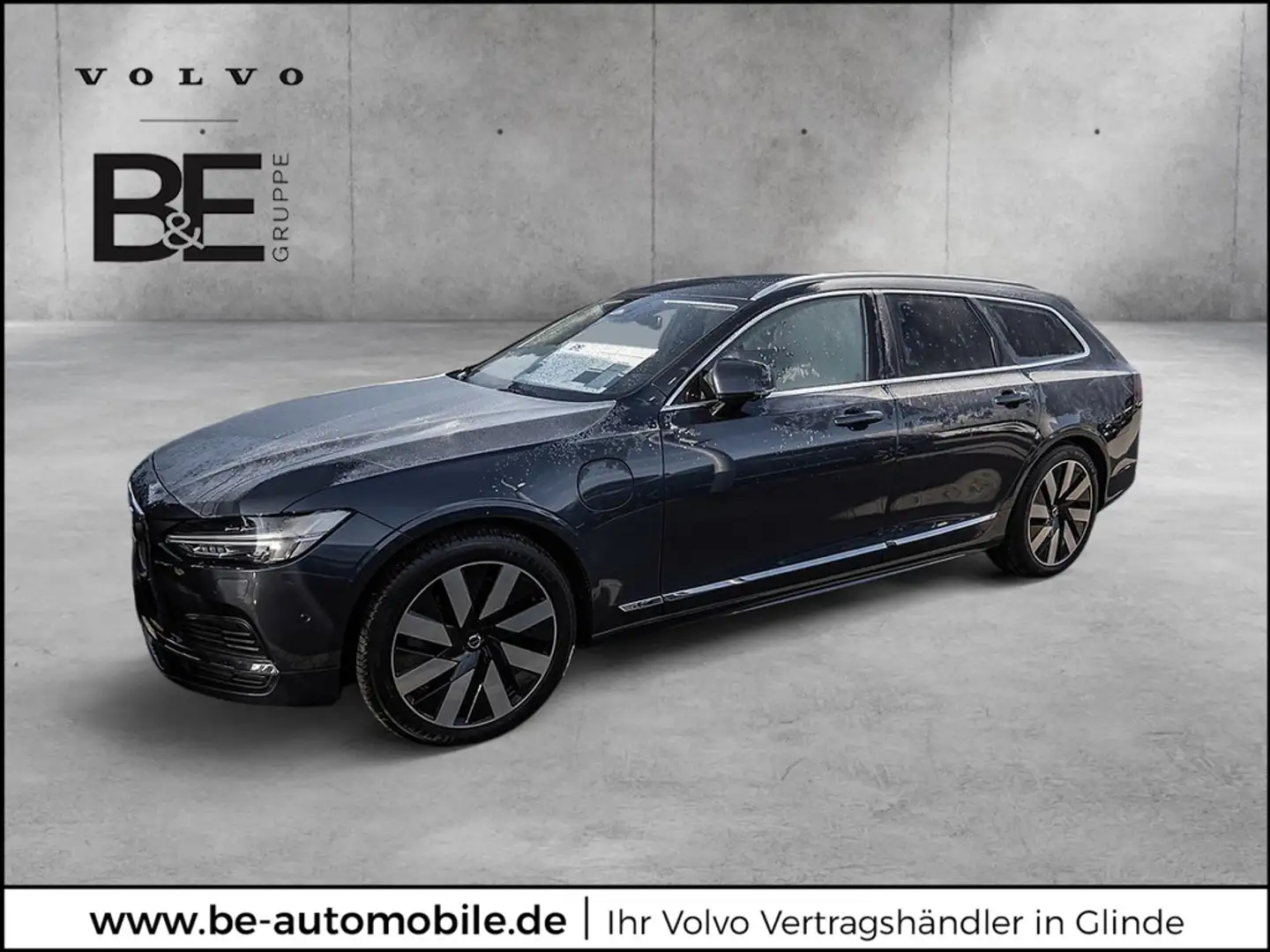 Volvo V90 Kombi 2.0 Plus Bright Recharge Plug-In Hybrid AWD Blau - 1