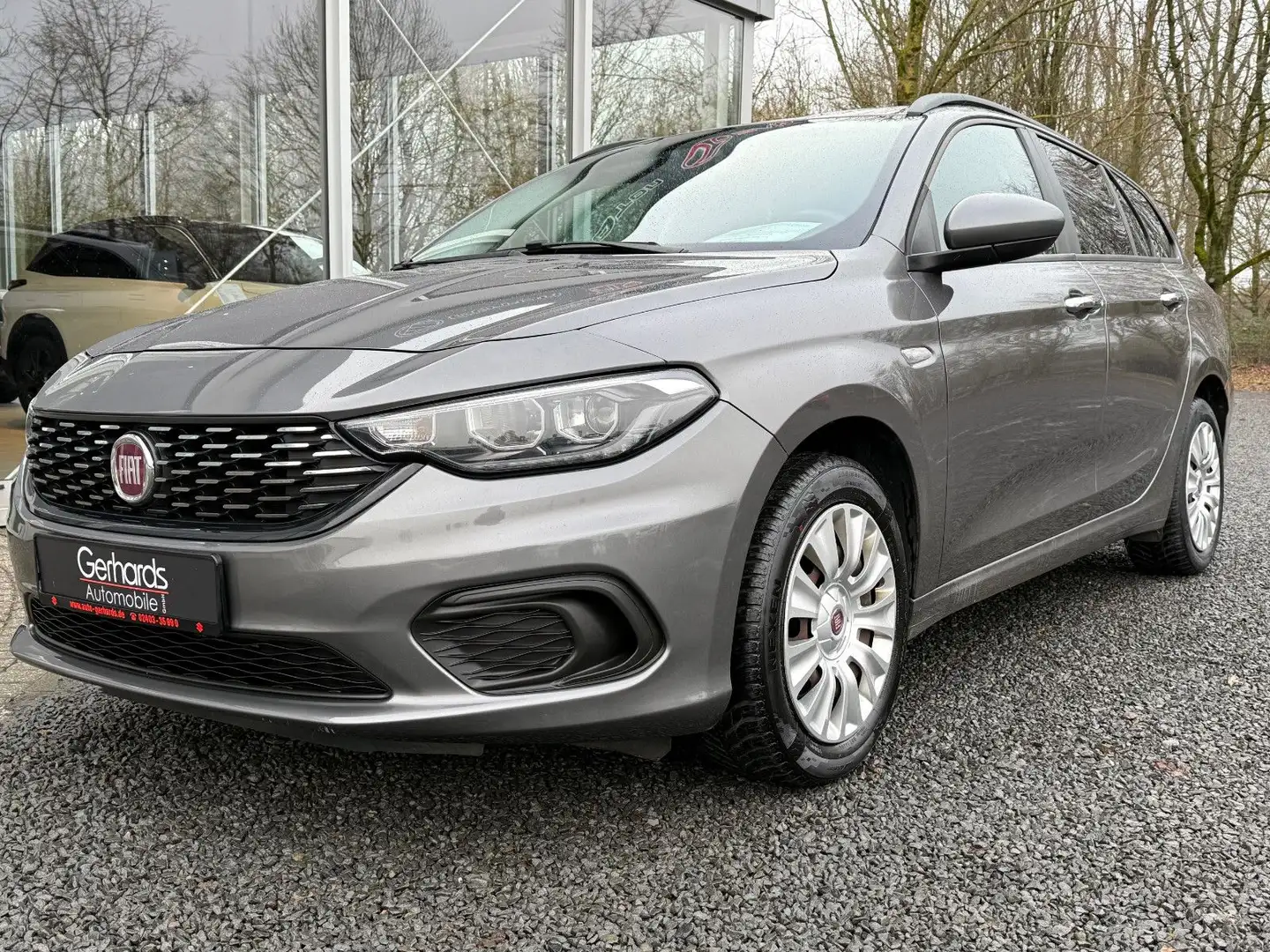 Fiat Tipo 1.4 KOMBI ALLWETTERREIFEN Grau - 2