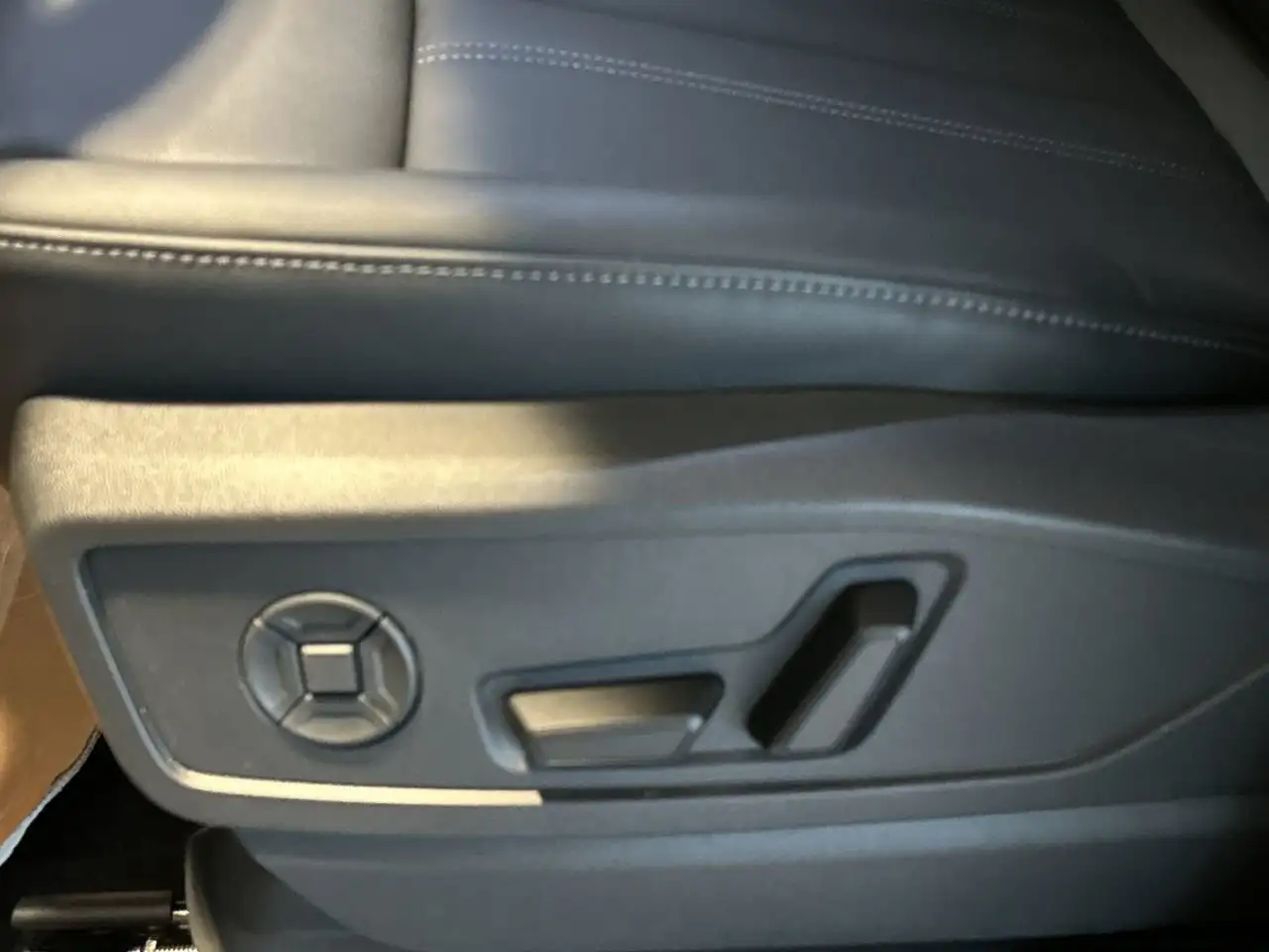 Audi Q5 снимка Audi Q5