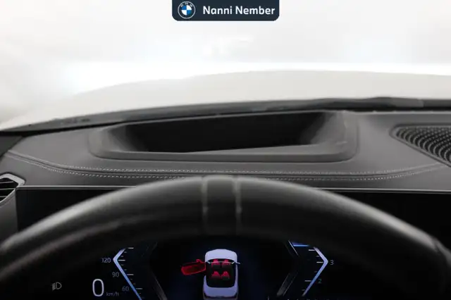 BMW 4 Series view 10
