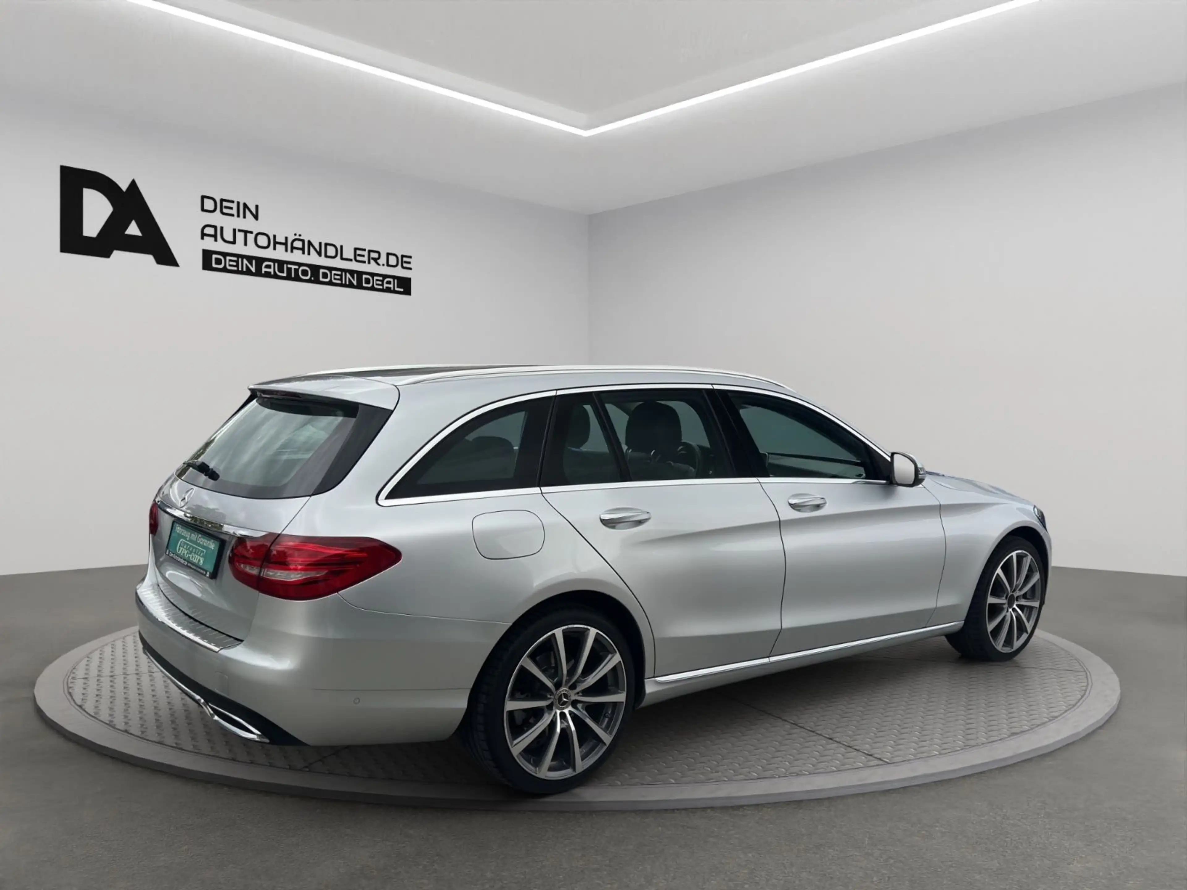 Mercedes-Benz C 180 CGI T-Modell*LED* — photo 6