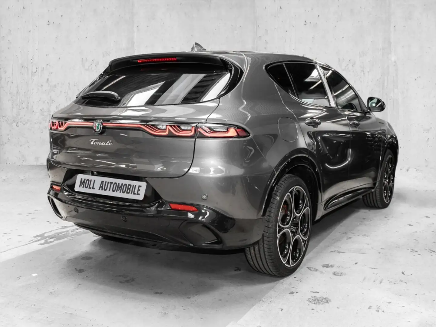 Alfa Romeo Tonale SPECIALE - 1.5 VGT - WINTERPAKET Grau - 2