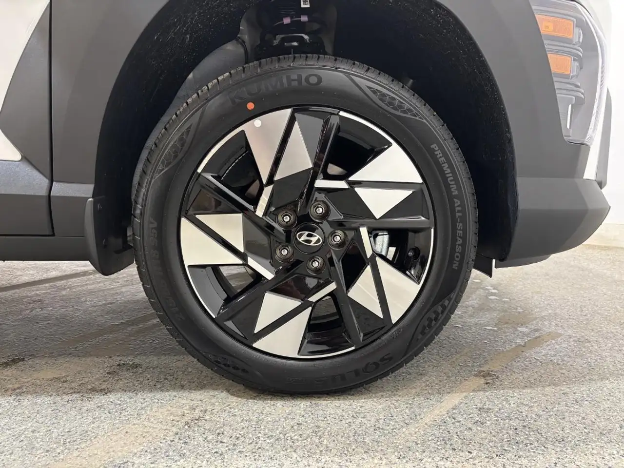 Hyundai KONA снимка Hyundai KONA