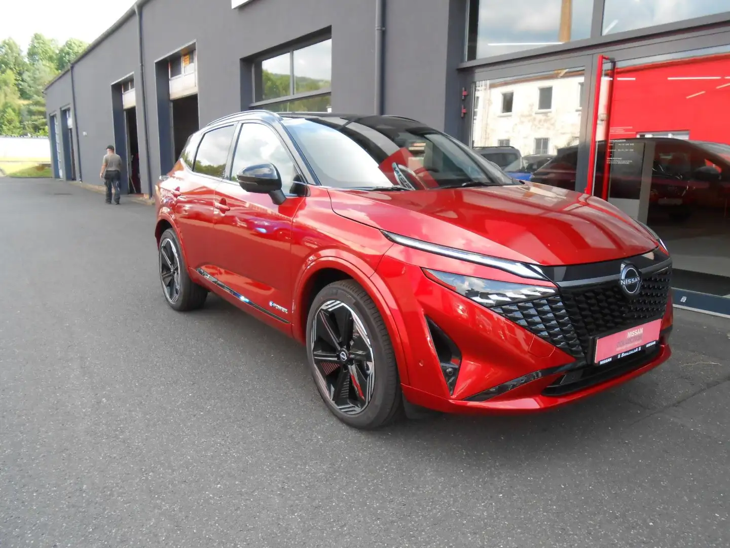 Nissan Qashqai N-Design e-Power*Alcantara*Komfort+ * Rot - 1