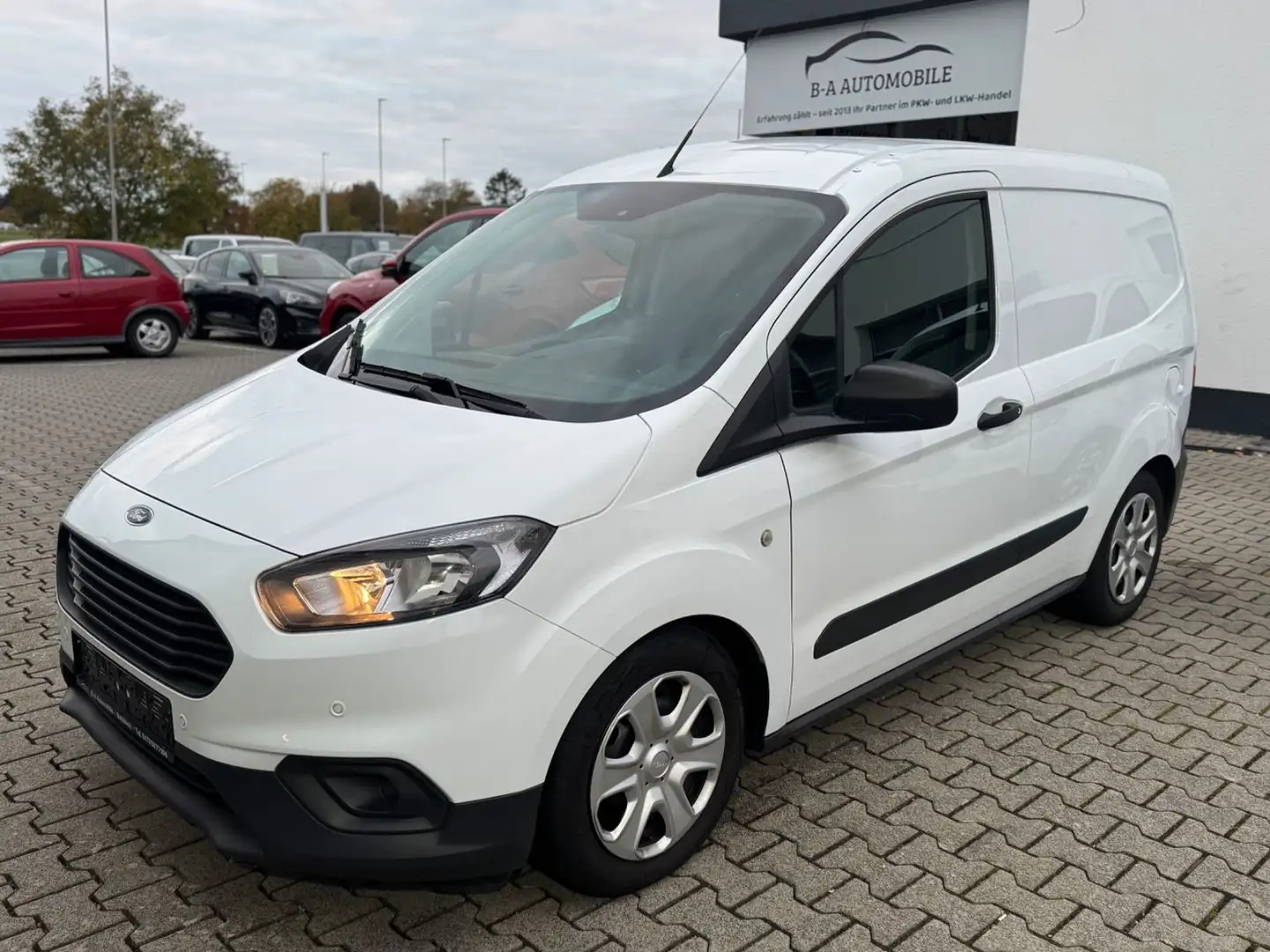Ford Transit Courier Trend*PDC*Apple CarPlay*TOP Blanc - 1