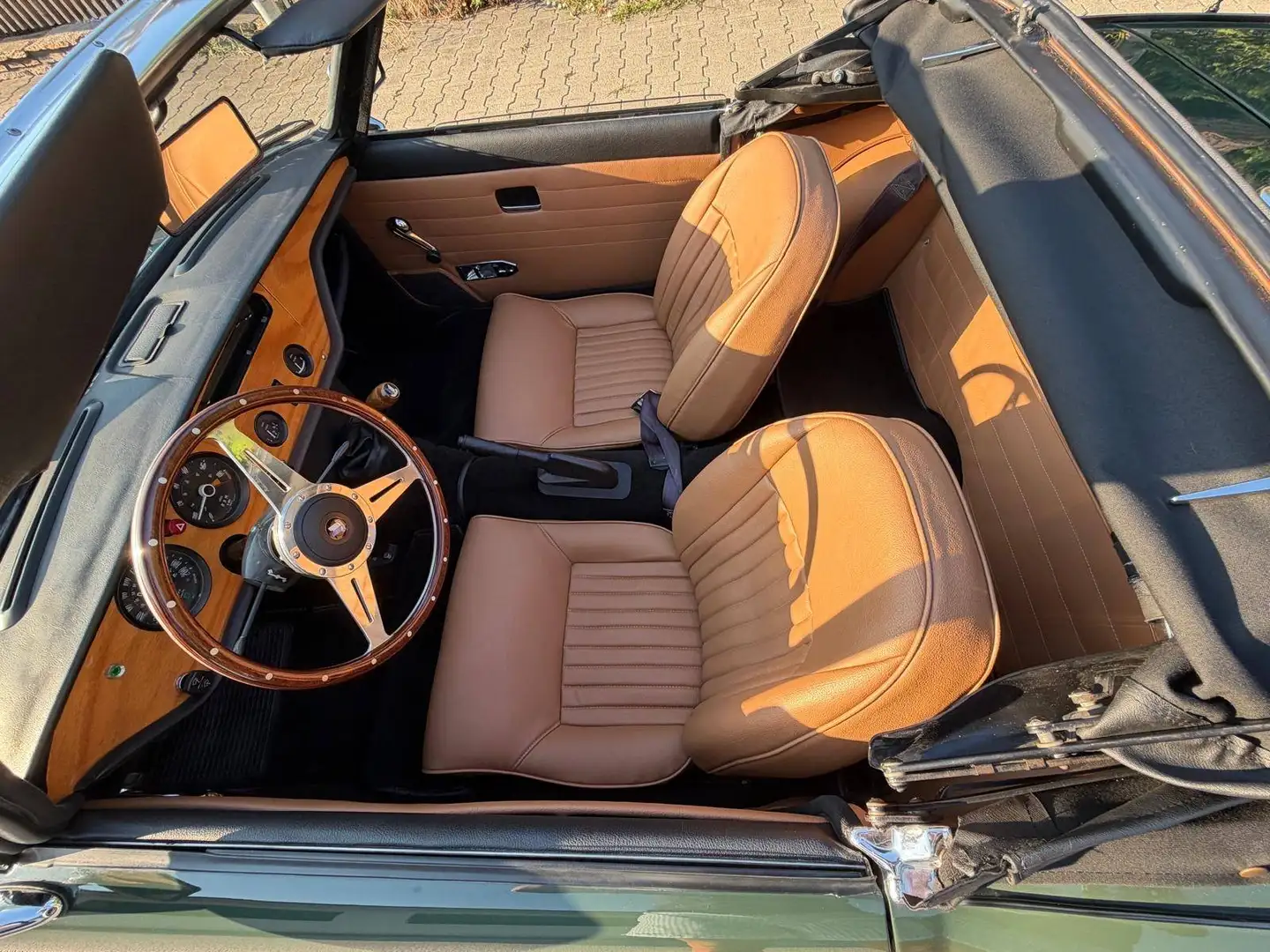 Triumph Spitfire MK4 Grün - 2