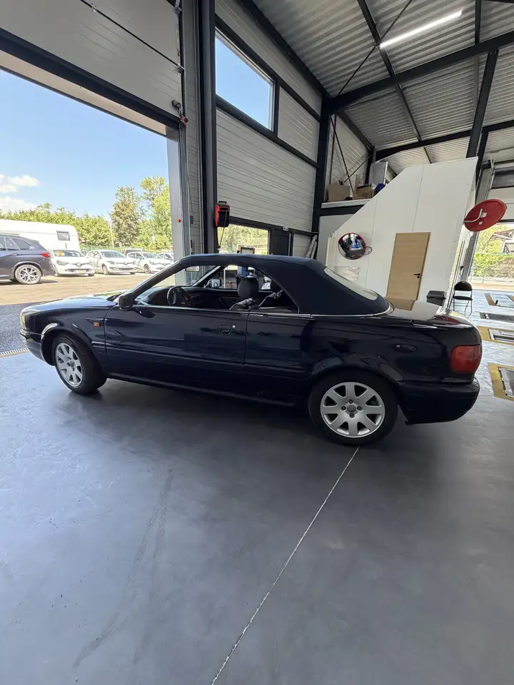Audi 80 2.6 E V6, foto 2