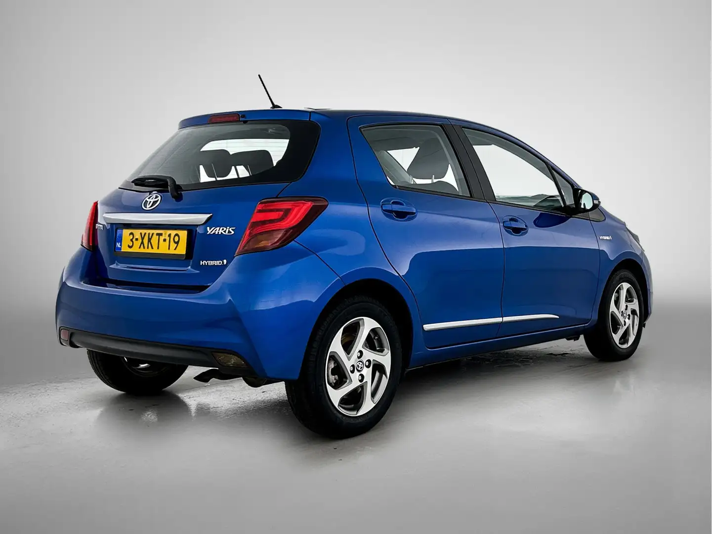 Toyota Yaris 1.5 Hybrid Aspiration Blauw - 2