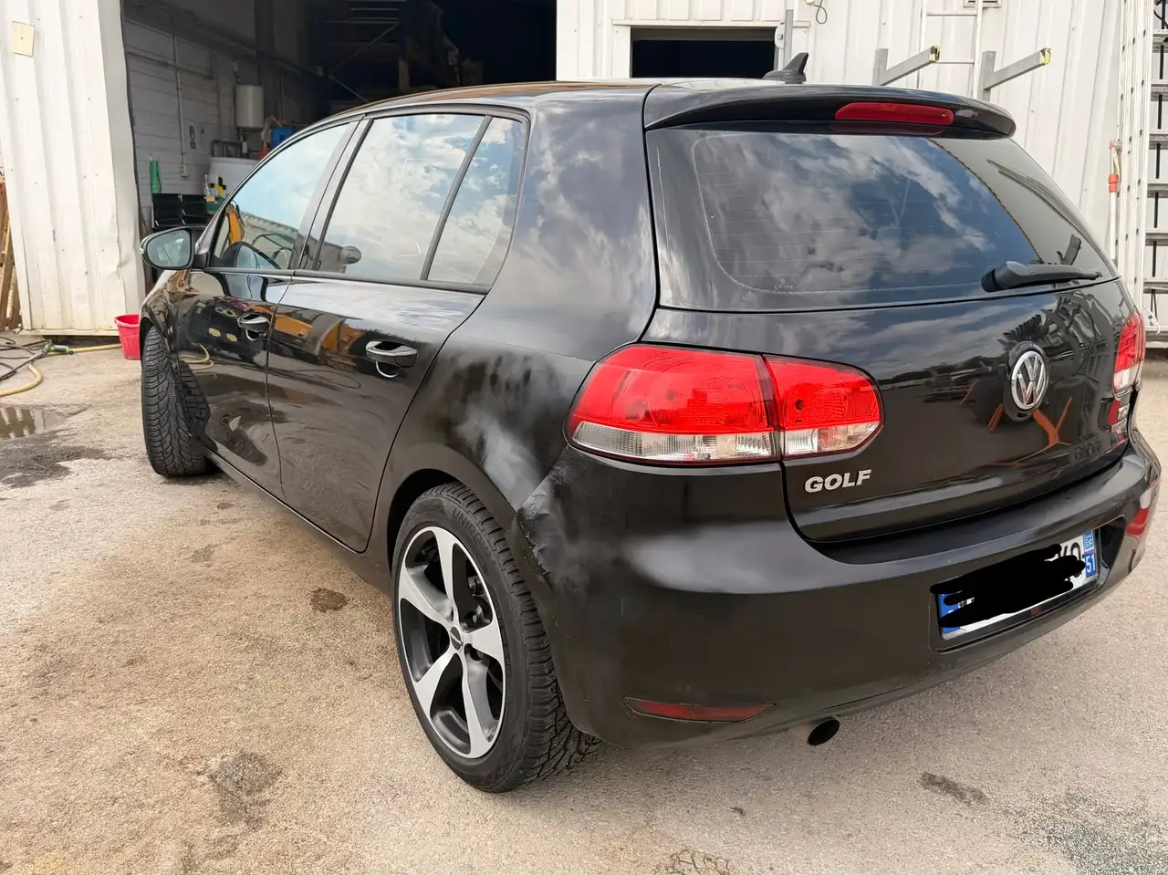 Volkswagen Golf Standard Model — photo 2
