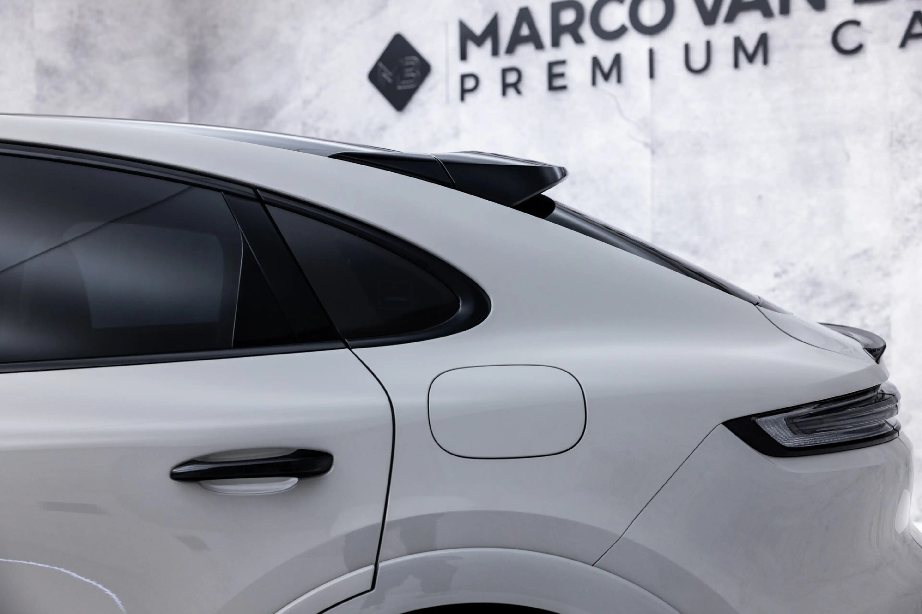Porsche Cayenne Coupé 3.0 S E-Hybrid 520 PK | Pano | SportDesign | — photo 13