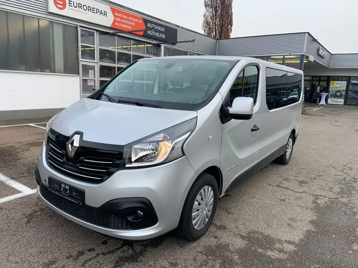 Renault Trafic Combi L2H1 2,9t  für Gewerbe / Handel Argent - 2