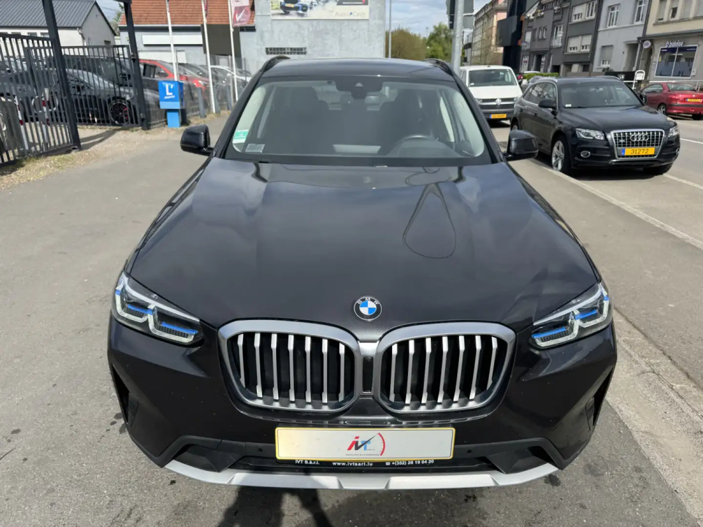 BMW X3 30dA X-line 286 Grau - 2