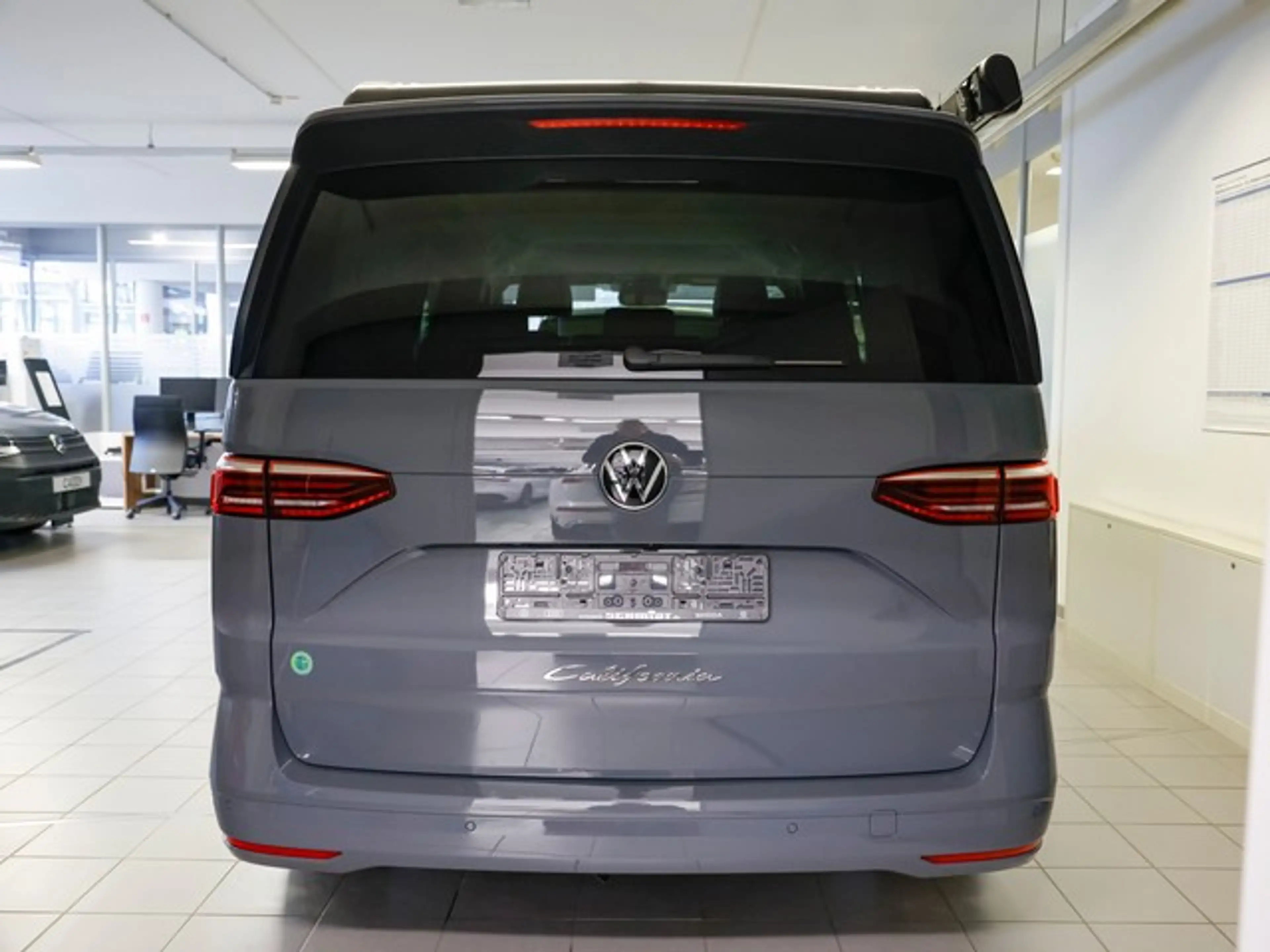 Volkswagen T7 California "Beach Tour" 2,0 l 7-Gang-DSG verfügbar ab 31.1... — photo 6