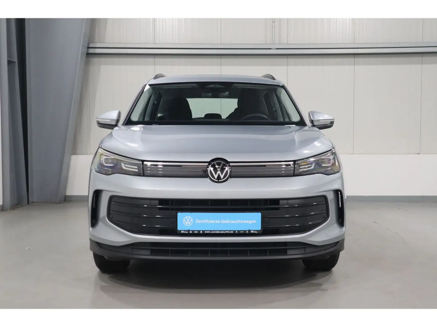 Volkswagen Tiguan 2.0 TDI DSG Navi*AHK*CAM*SHZ Silber - 2