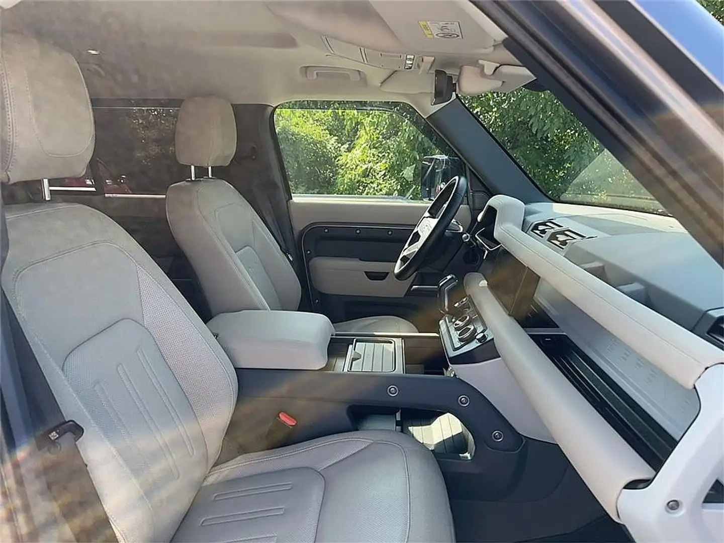 Land Rover Defender 110 D200 S Aut. Gris - 2
