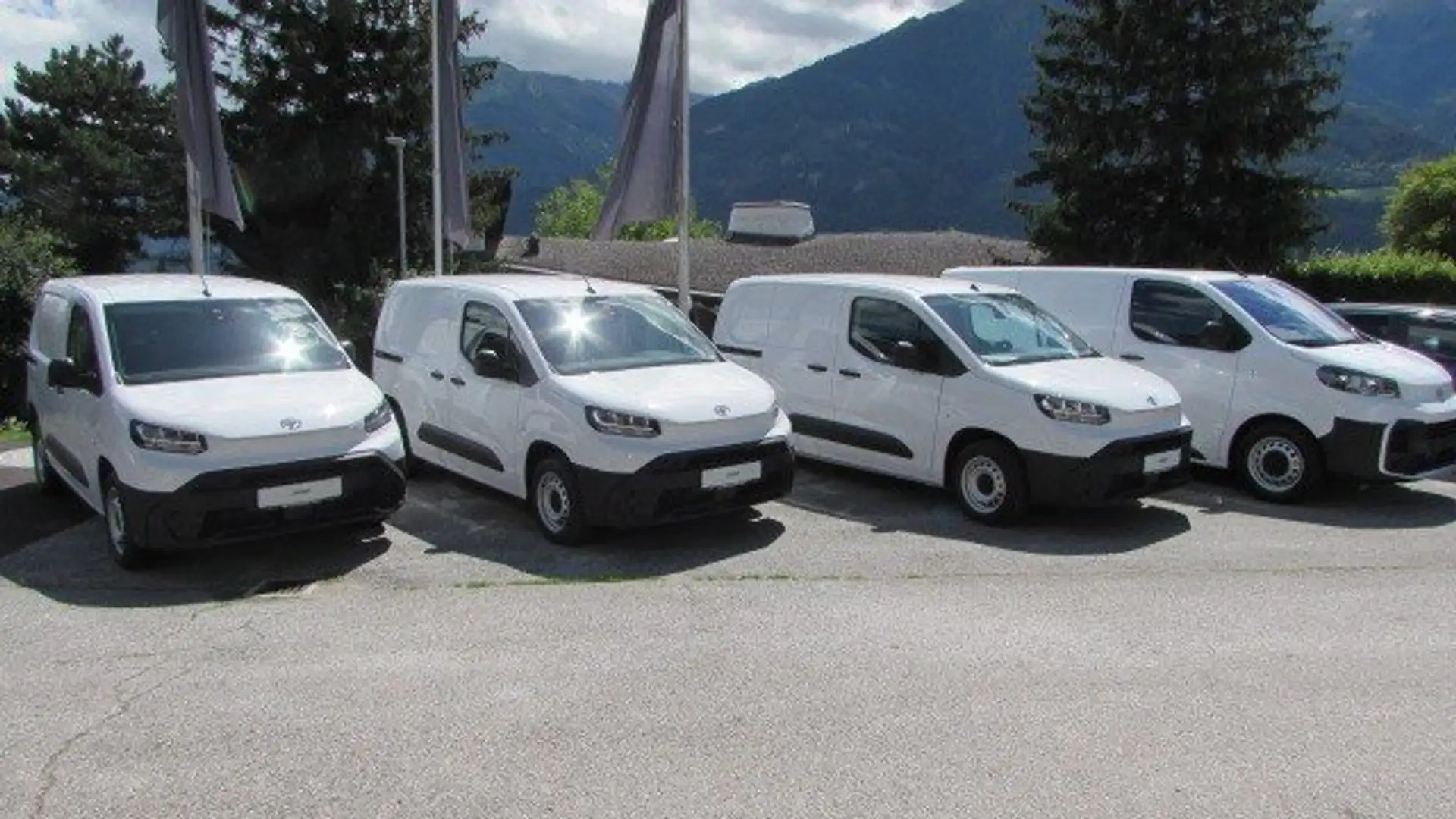 Toyota Proace City 1,5 D-4D oder Benzin L1 Prowork Blanco - 1