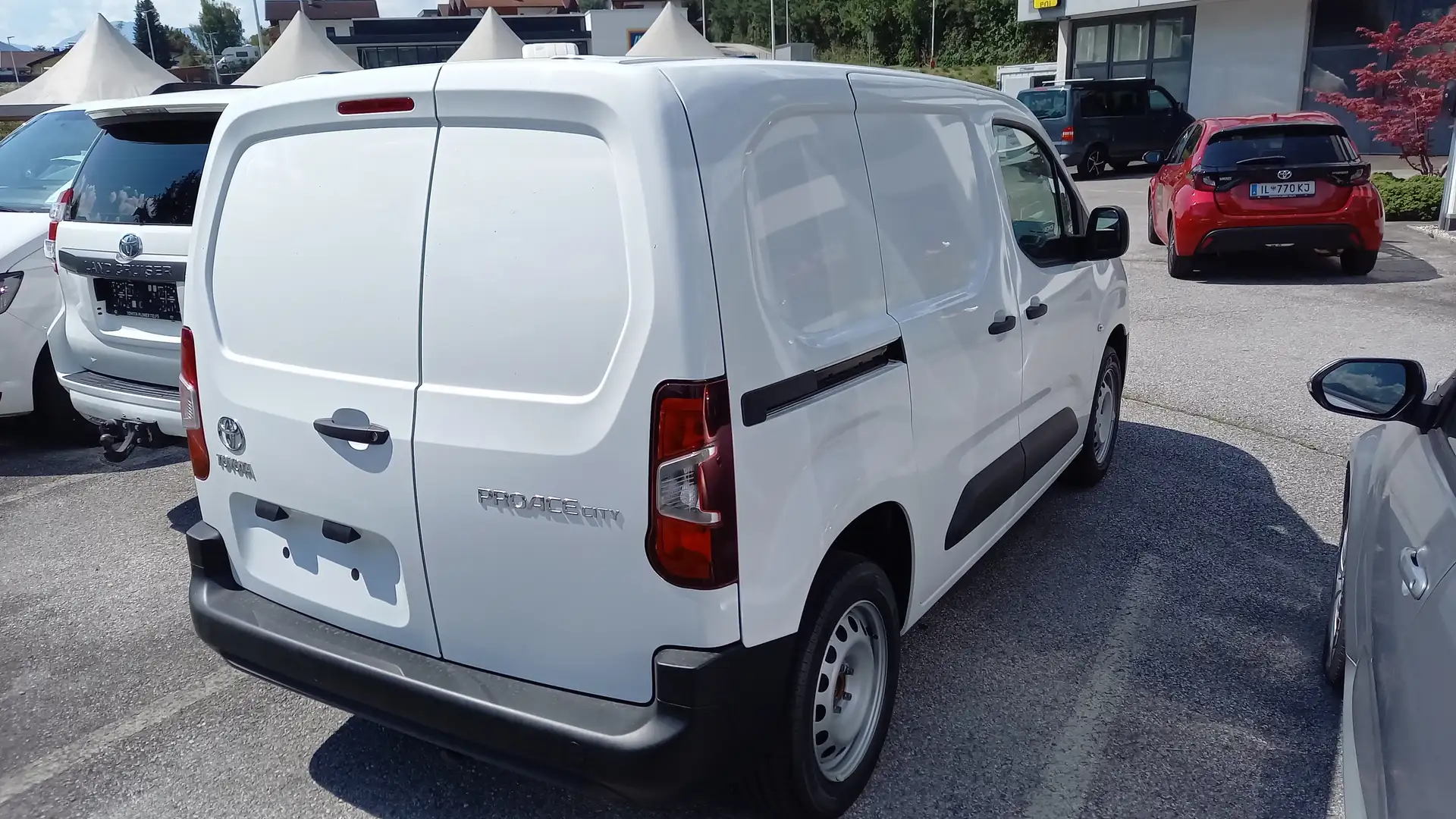 Toyota Proace City 1,5 D-4D oder Benzin L1 Prowork Blanco - 2