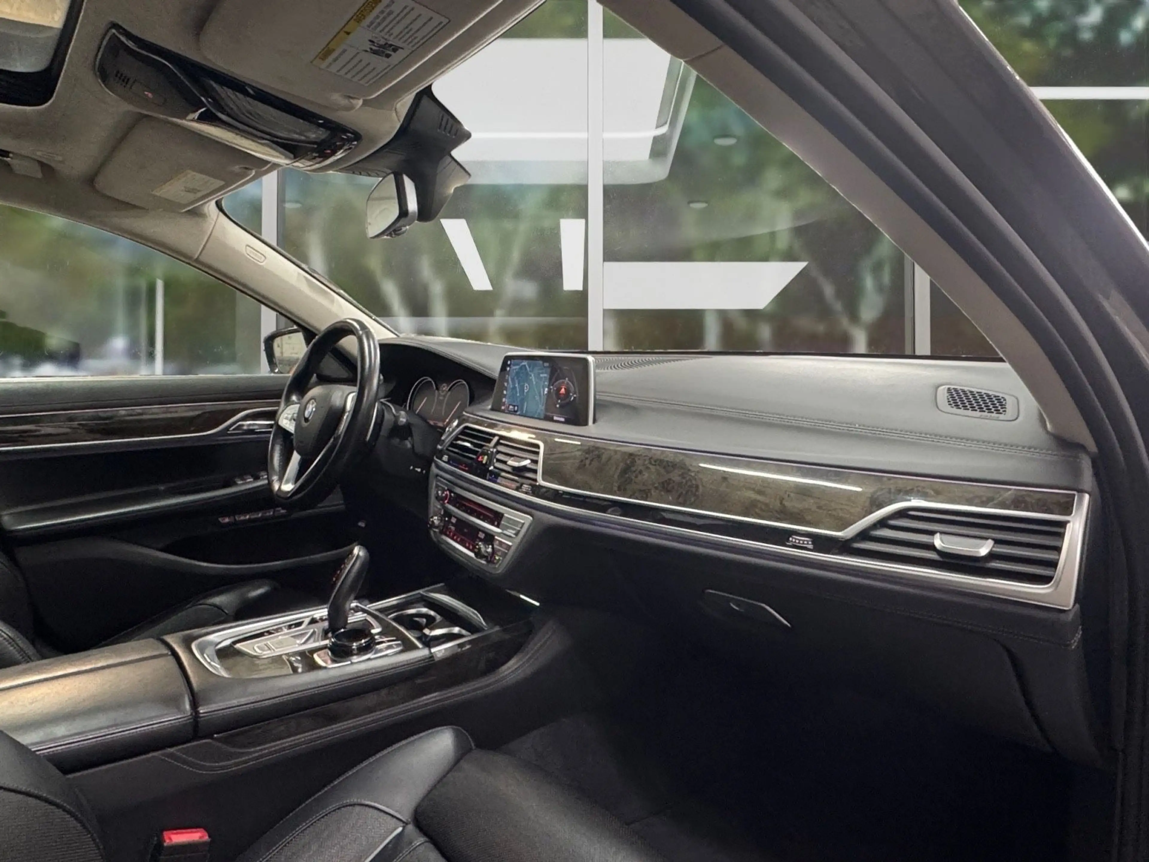 BMW 750 Li xDrive Aut., Langversion , 1 J. Garantie — photo 10