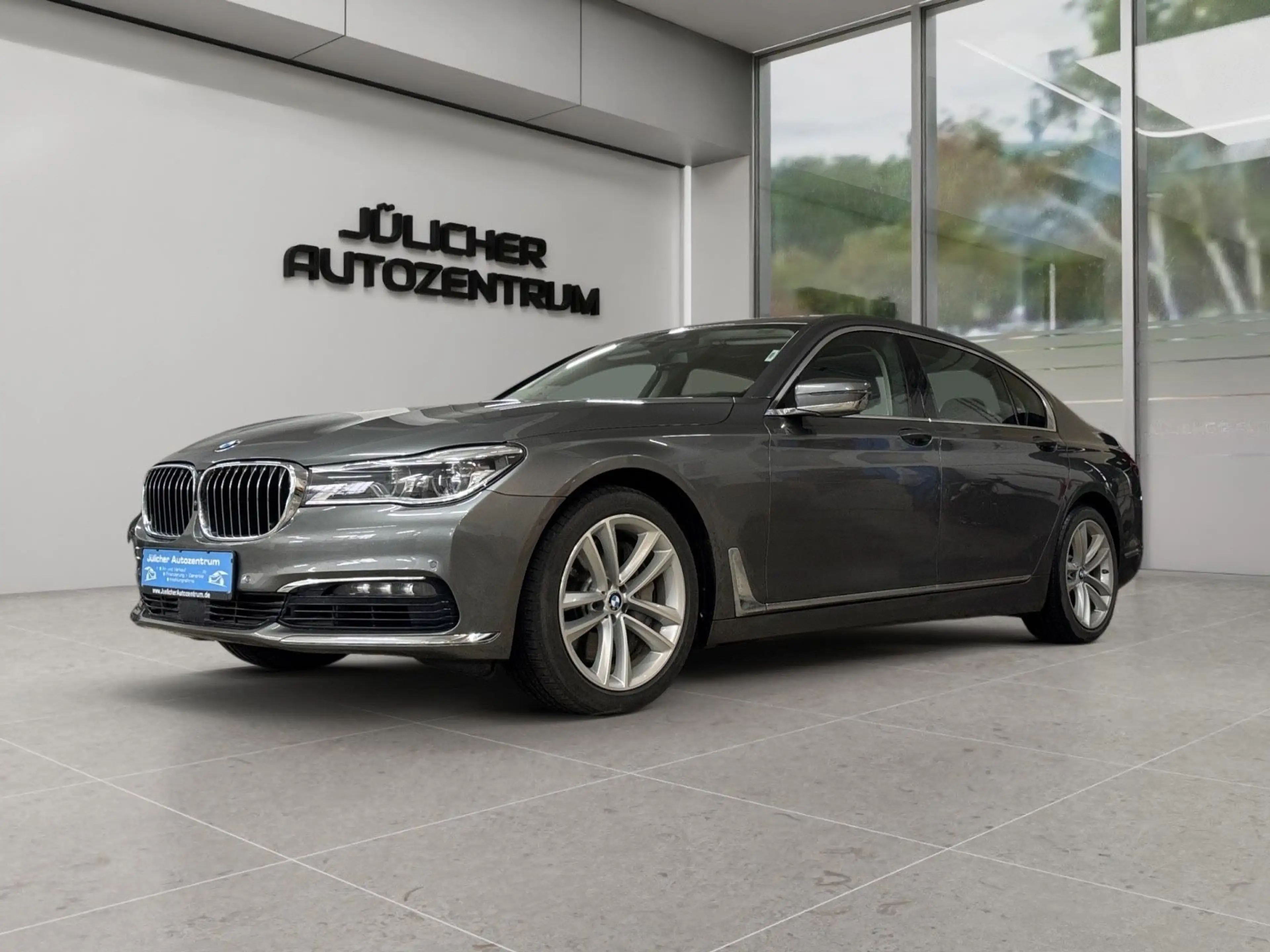 BMW 750 Li xDrive Aut., Langversion , 1 J. Garantie — photo 4
