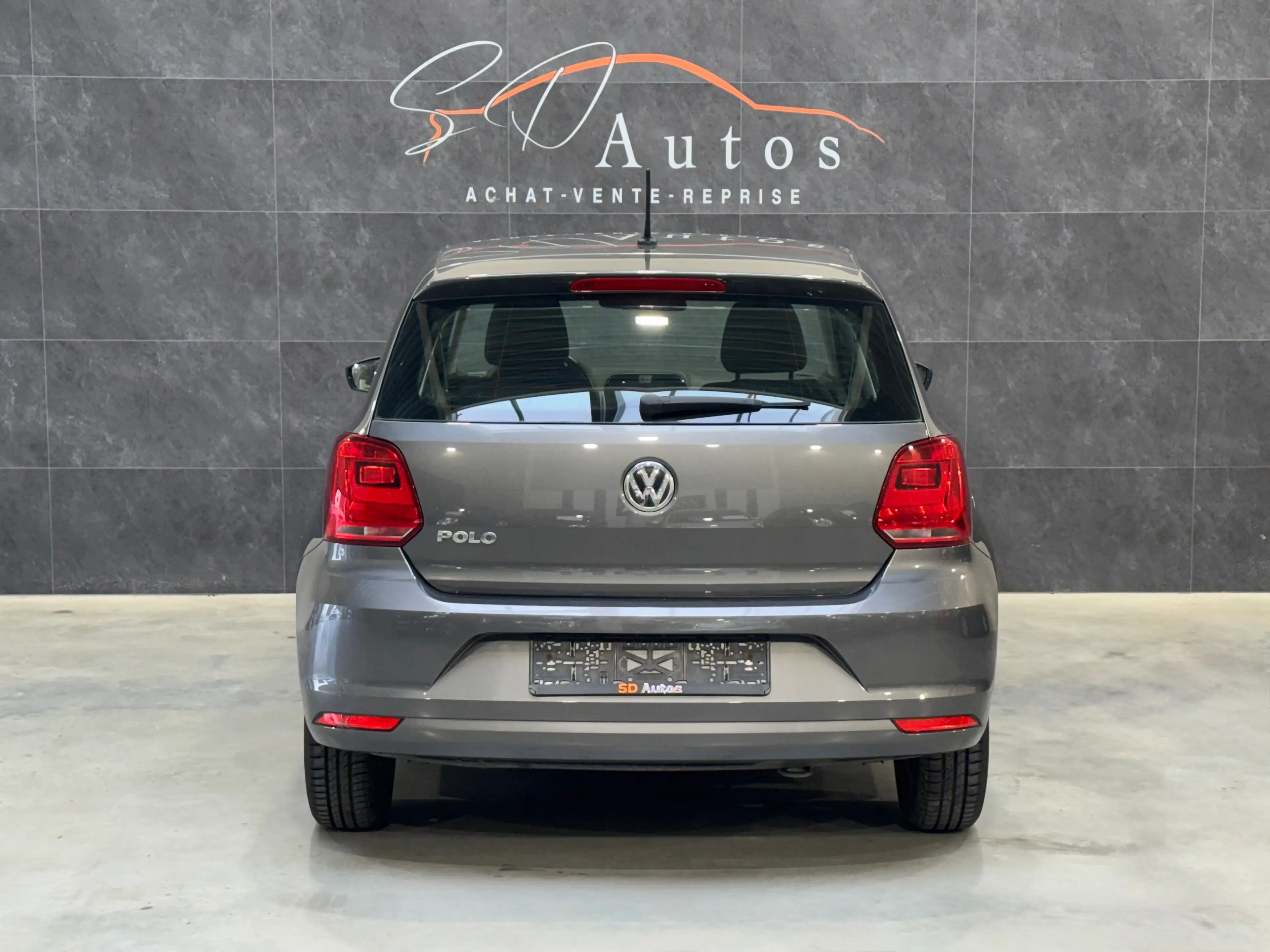 Volkswagen Polo 1.0i* 1ER PROPRIÉTAIRE * CARNET * AIRCO * PROPRE — photo 5