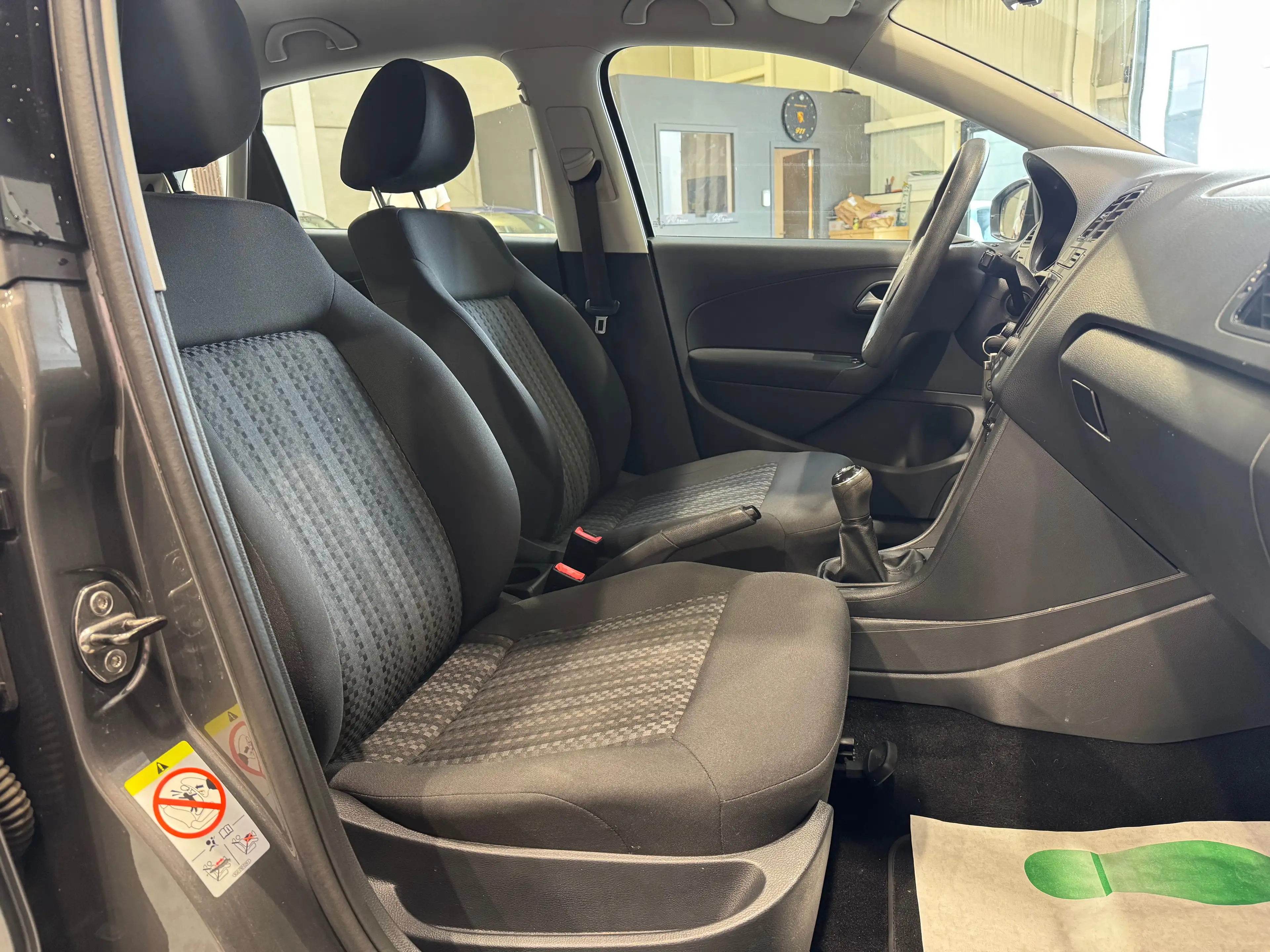 Volkswagen Polo 1.0i* 1ER PROPRIÉTAIRE * CARNET * AIRCO * PROPRE — photo 11