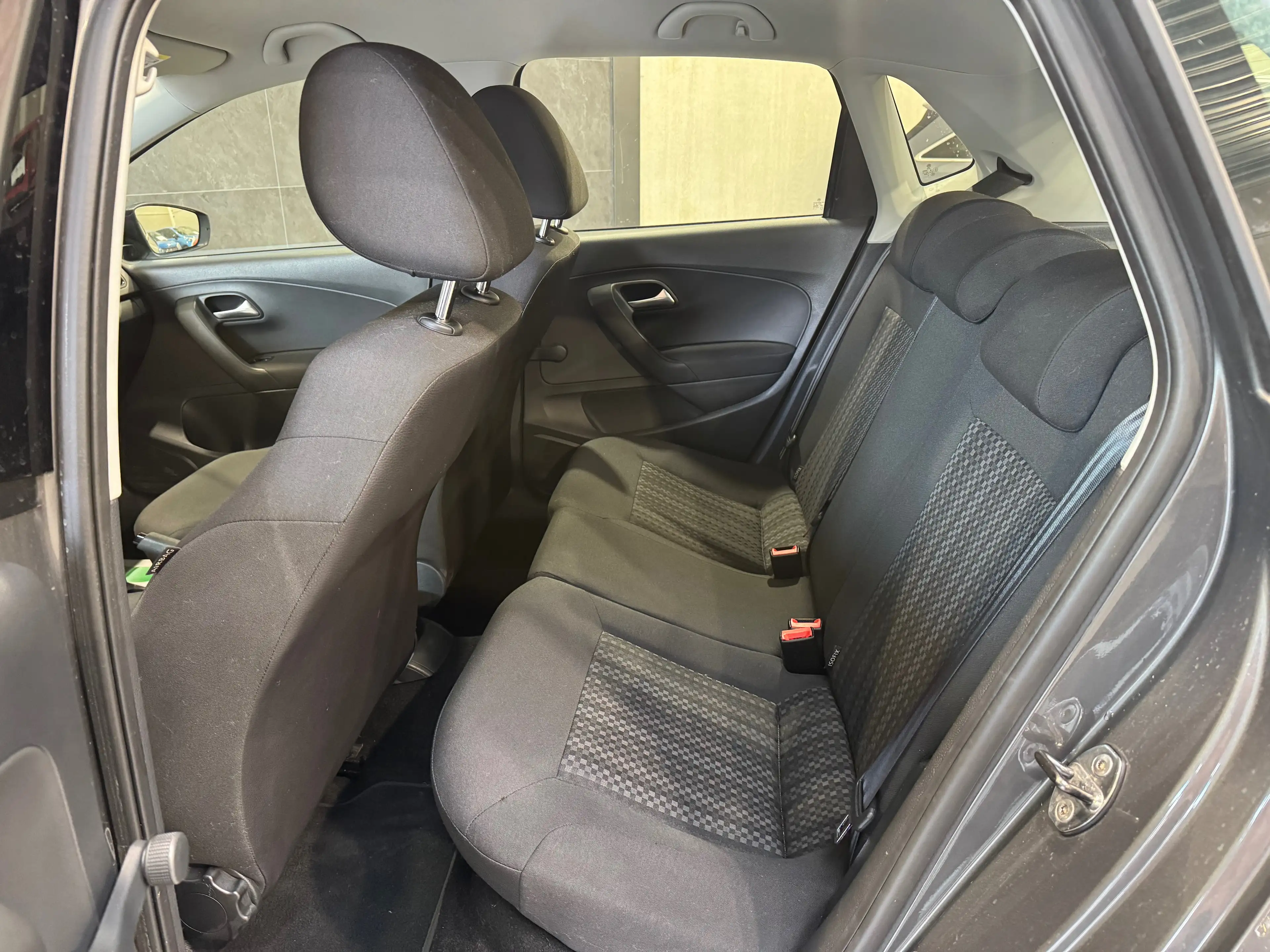 Volkswagen Polo 1.0i* 1ER PROPRIÉTAIRE * CARNET * AIRCO * PROPRE — photo 9