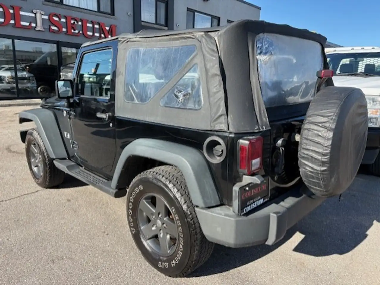 Jeep Wrangler снимка Jeep Wrangler