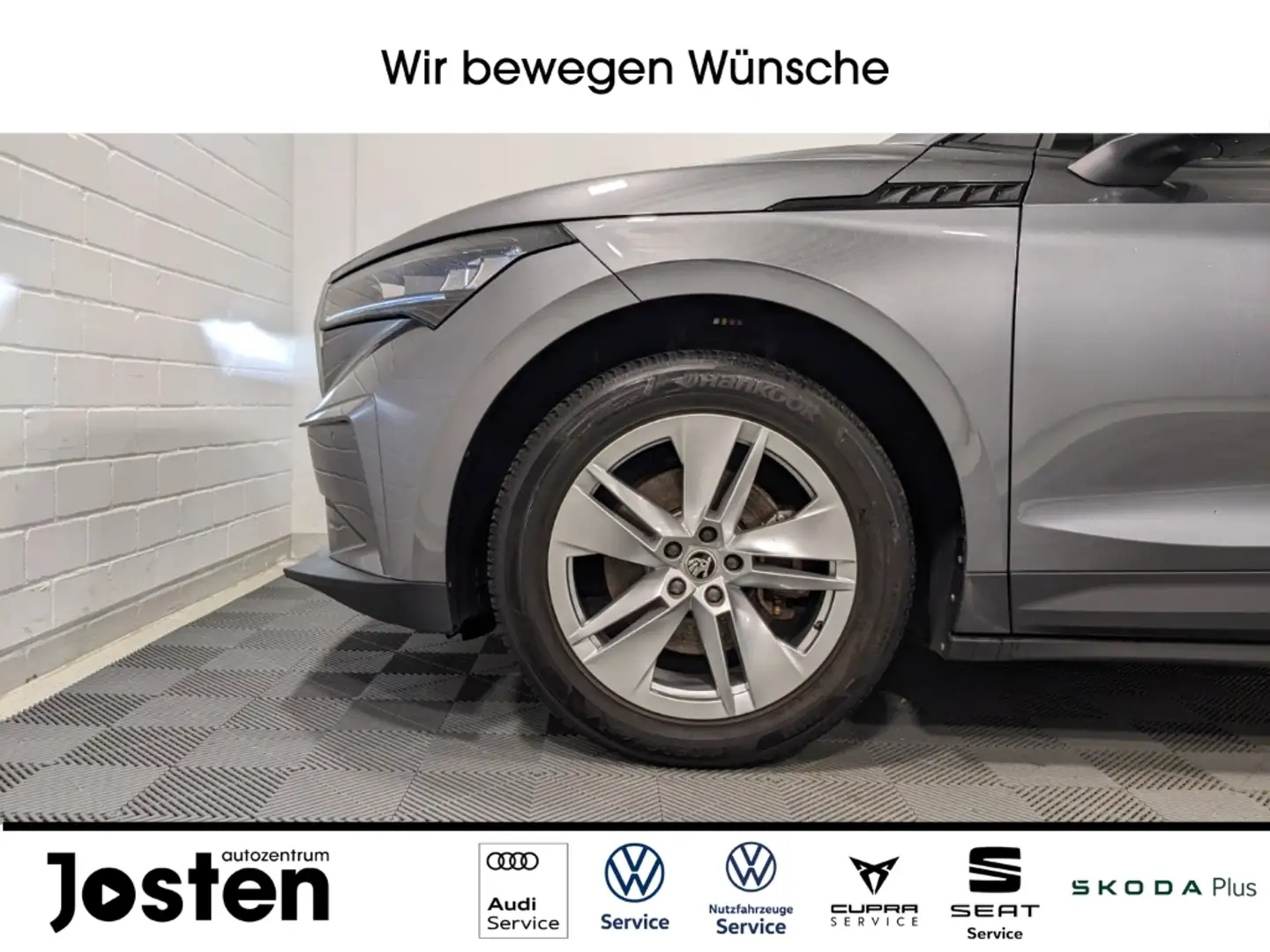 Skoda Enyaq 50 Loft LED Navi DAB Pano CarPlay PDC KAM Grau - 2