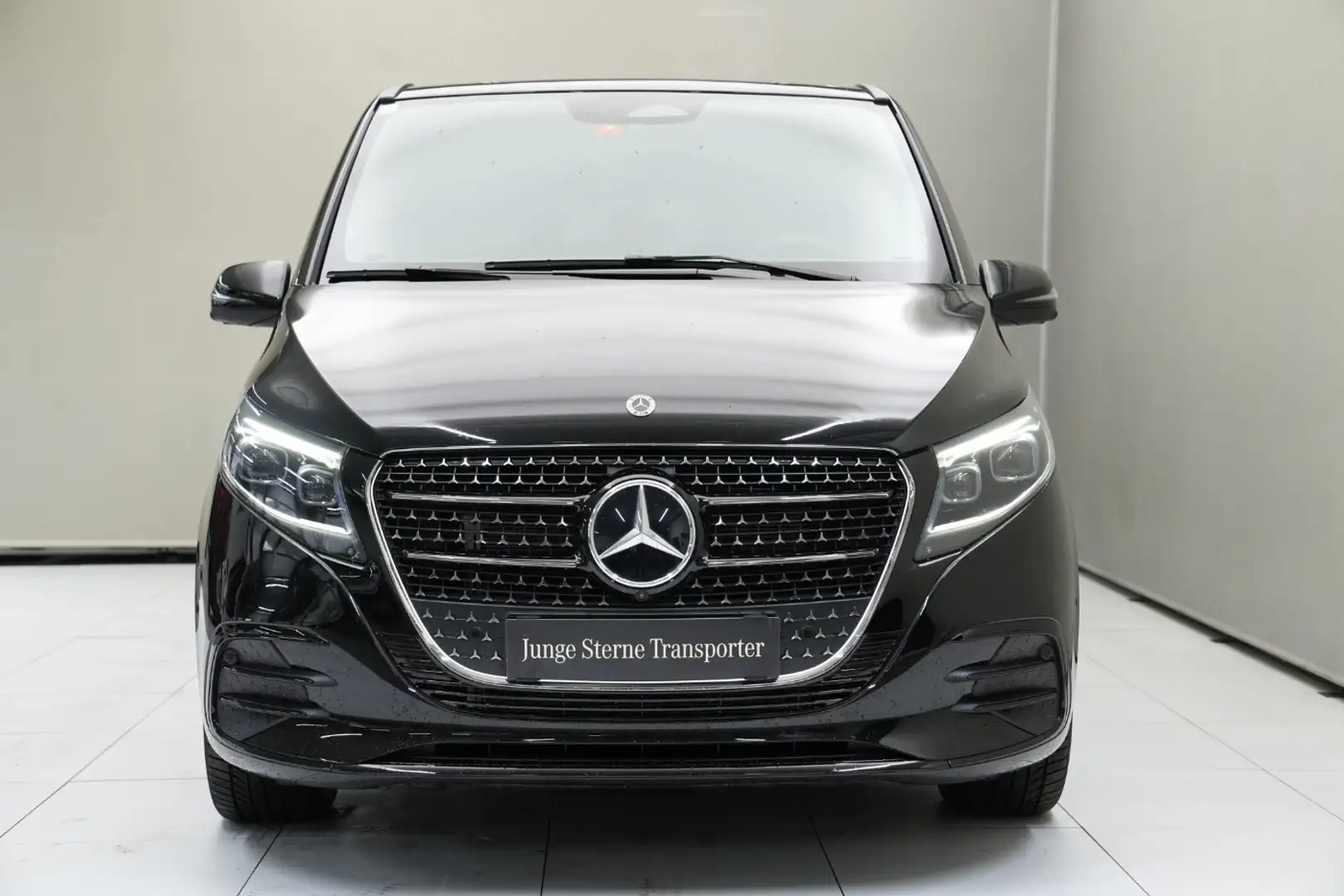 Mercedes-Benz V 300 d 4MATIC AVANTGARDE Lang LED Bel.Sitz Night Schwarz - 2