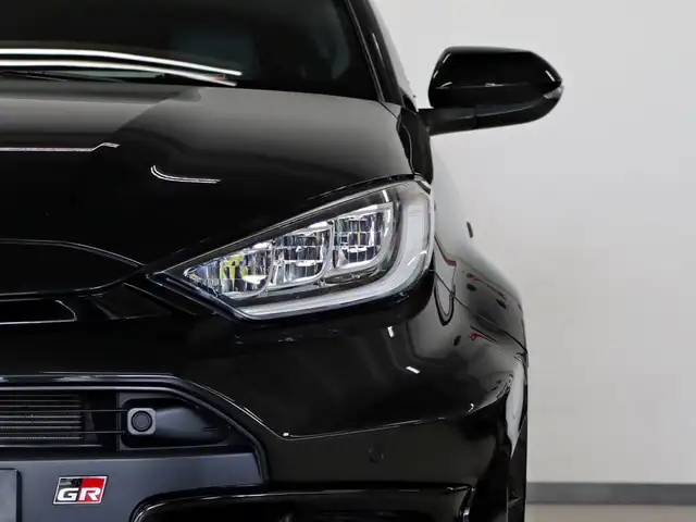Toyota Yaris view 18