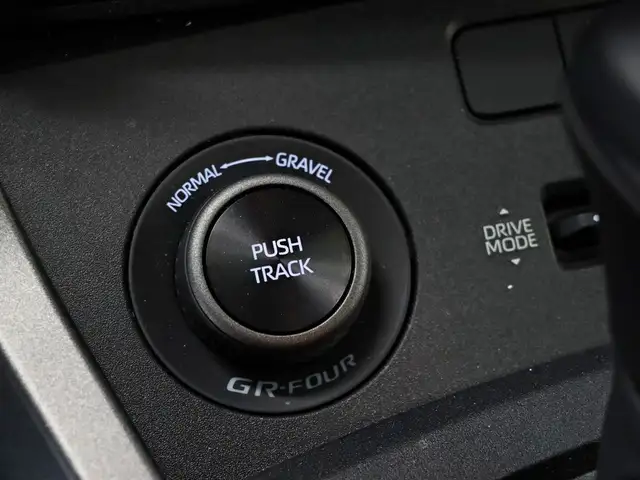 Toyota Yaris view 25