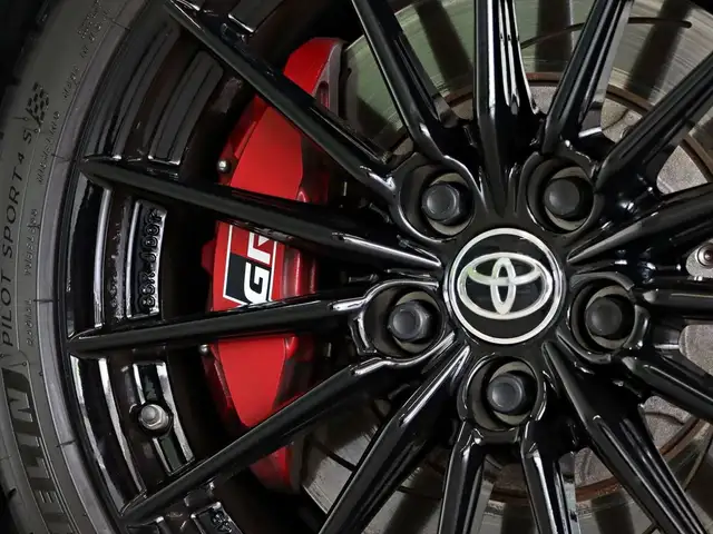Toyota Yaris view 23