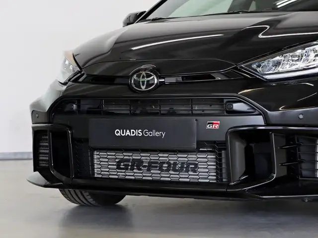 Toyota Yaris view 8