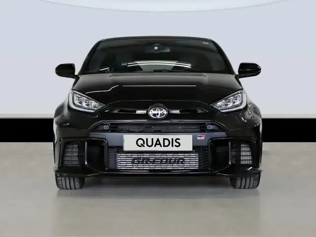 Toyota Yaris view 4
