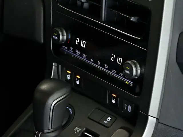 Toyota Yaris view 26