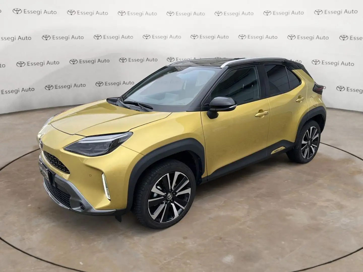 Toyota Yaris Cross 1.5 Hybrid 5p. E-CVT AWD-i Premiere - 1