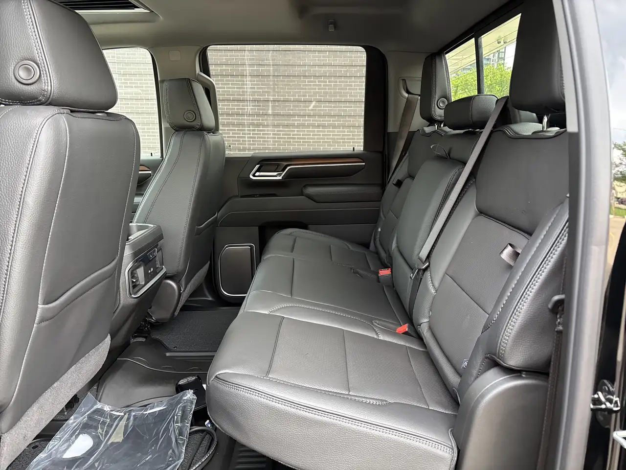 GMC Sierra 3500HD снимка GMC Sierra 3500HD