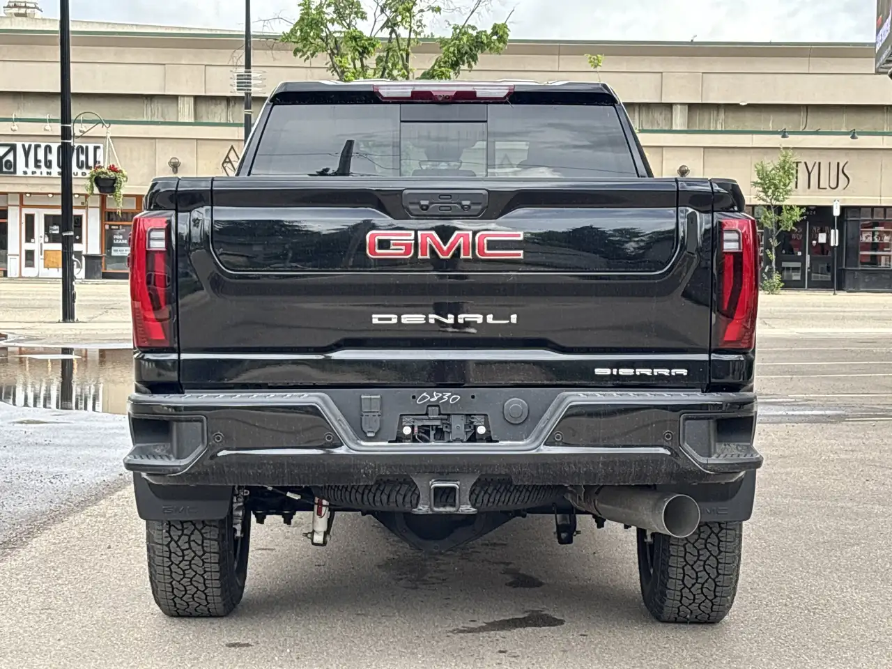 GMC Sierra 3500HD снимка GMC Sierra 3500HD