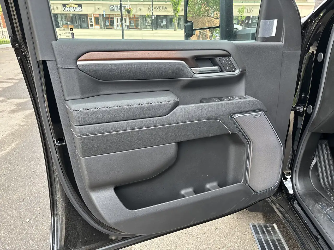 GMC Sierra 3500HD снимка GMC Sierra 3500HD