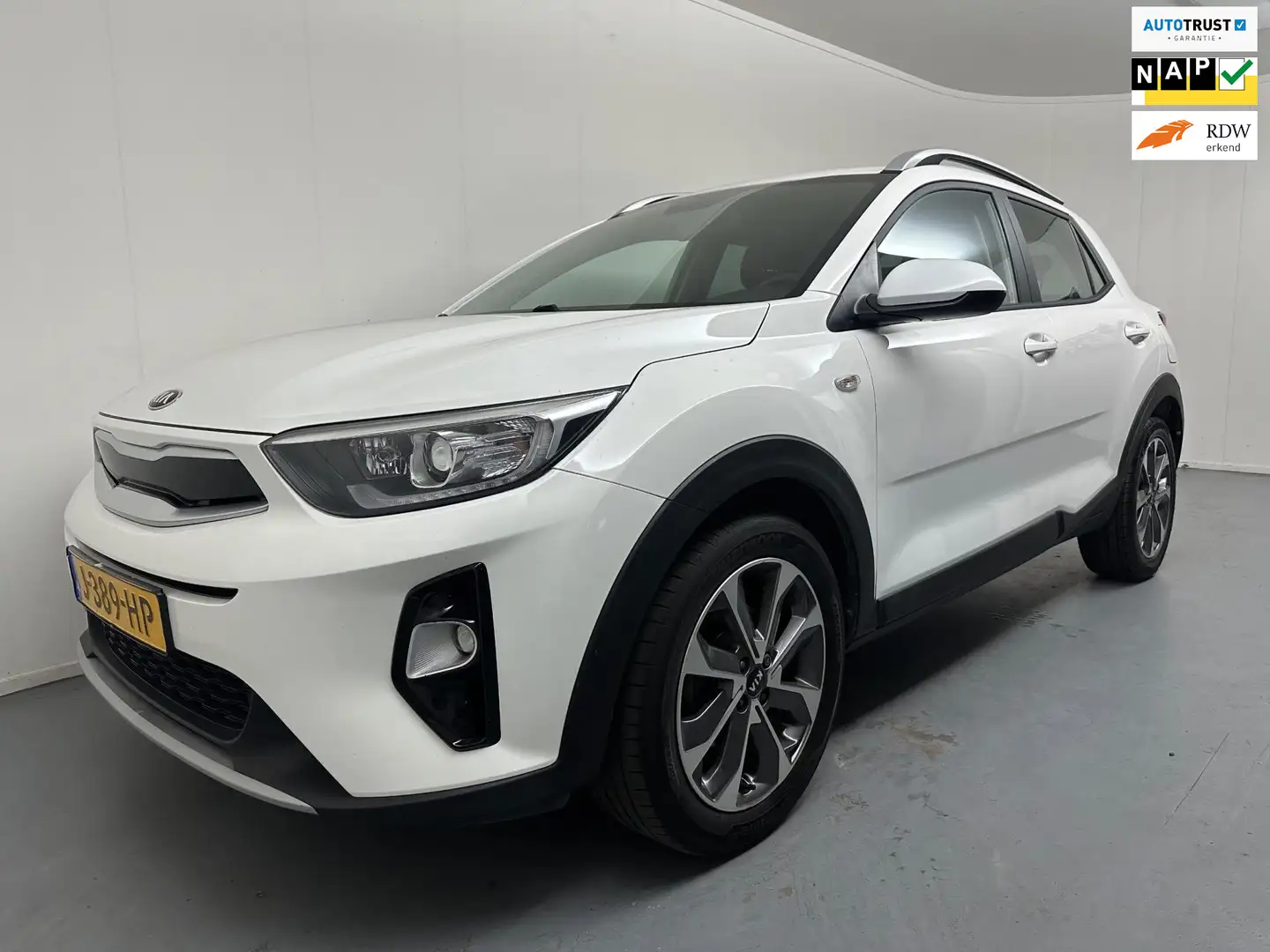 Kia Stonic 1.0 T-GDi Sports Edition # Airco # Camera # PDC # Weiß - 1