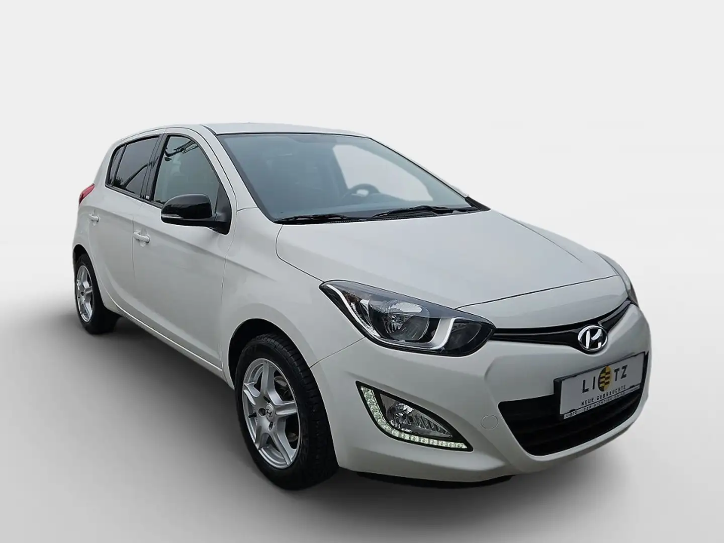 Hyundai i20 1,25 Life Go Weiß - 2