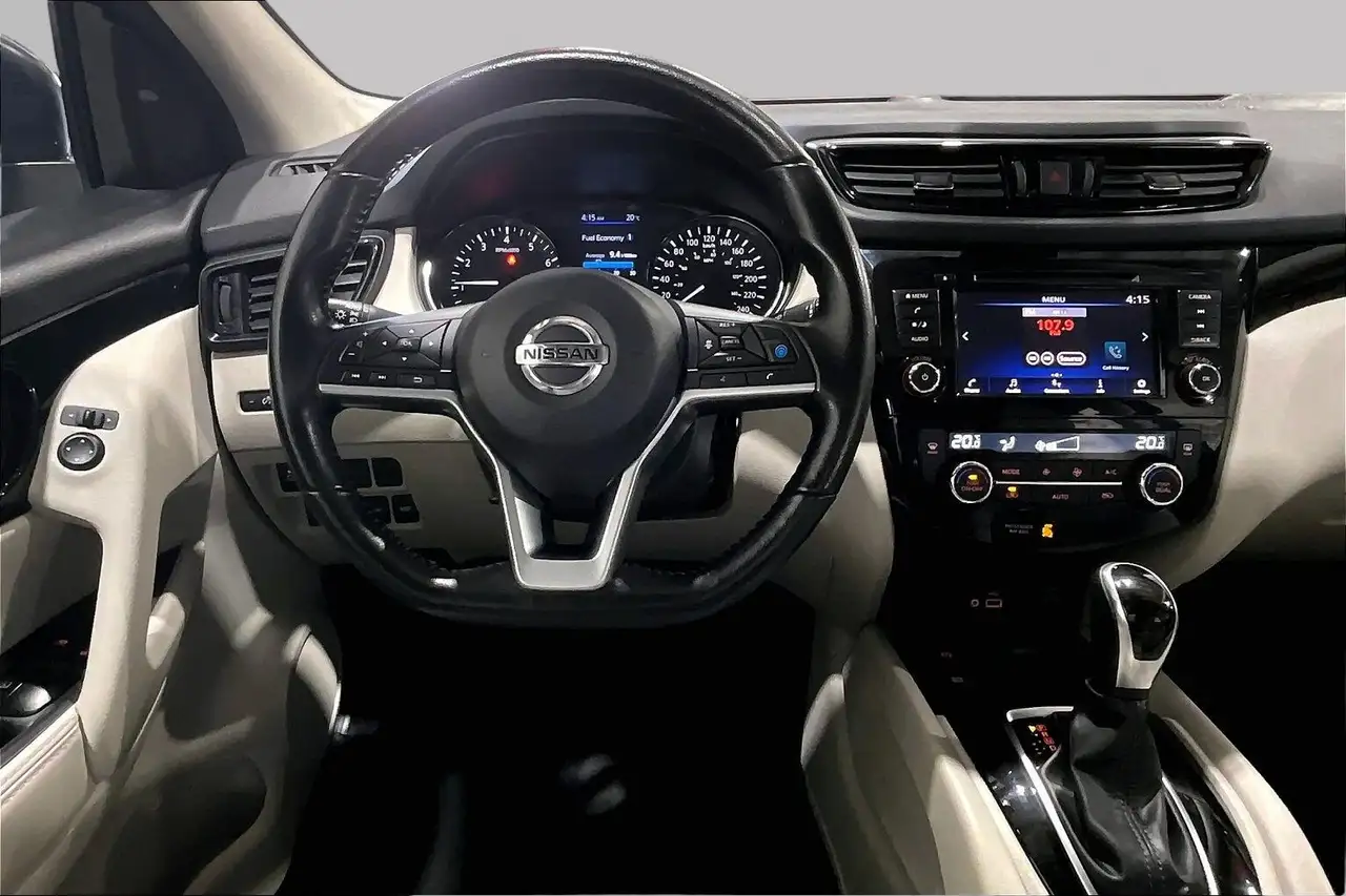 Nissan Qashqai снимка Nissan Qashqai
