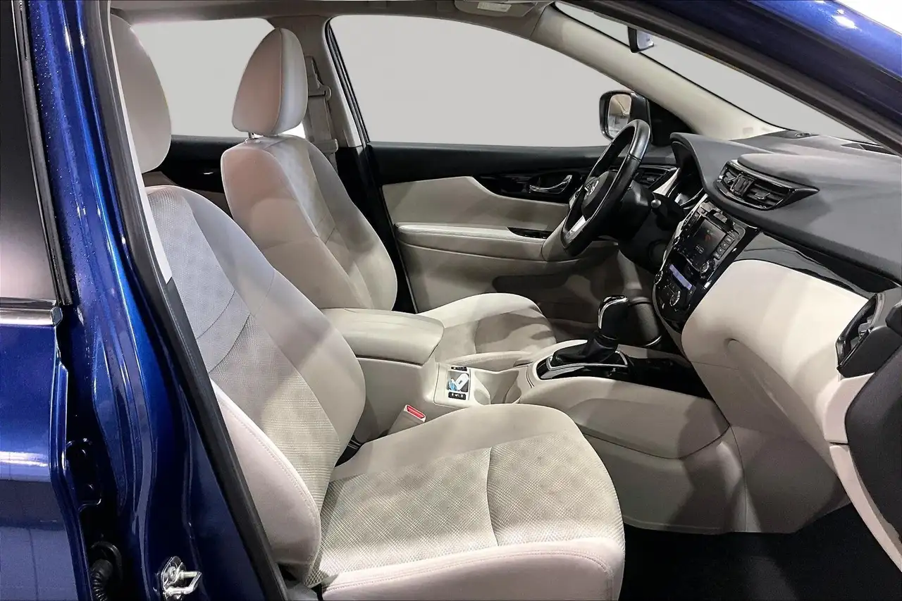 Nissan Qashqai снимка Nissan Qashqai