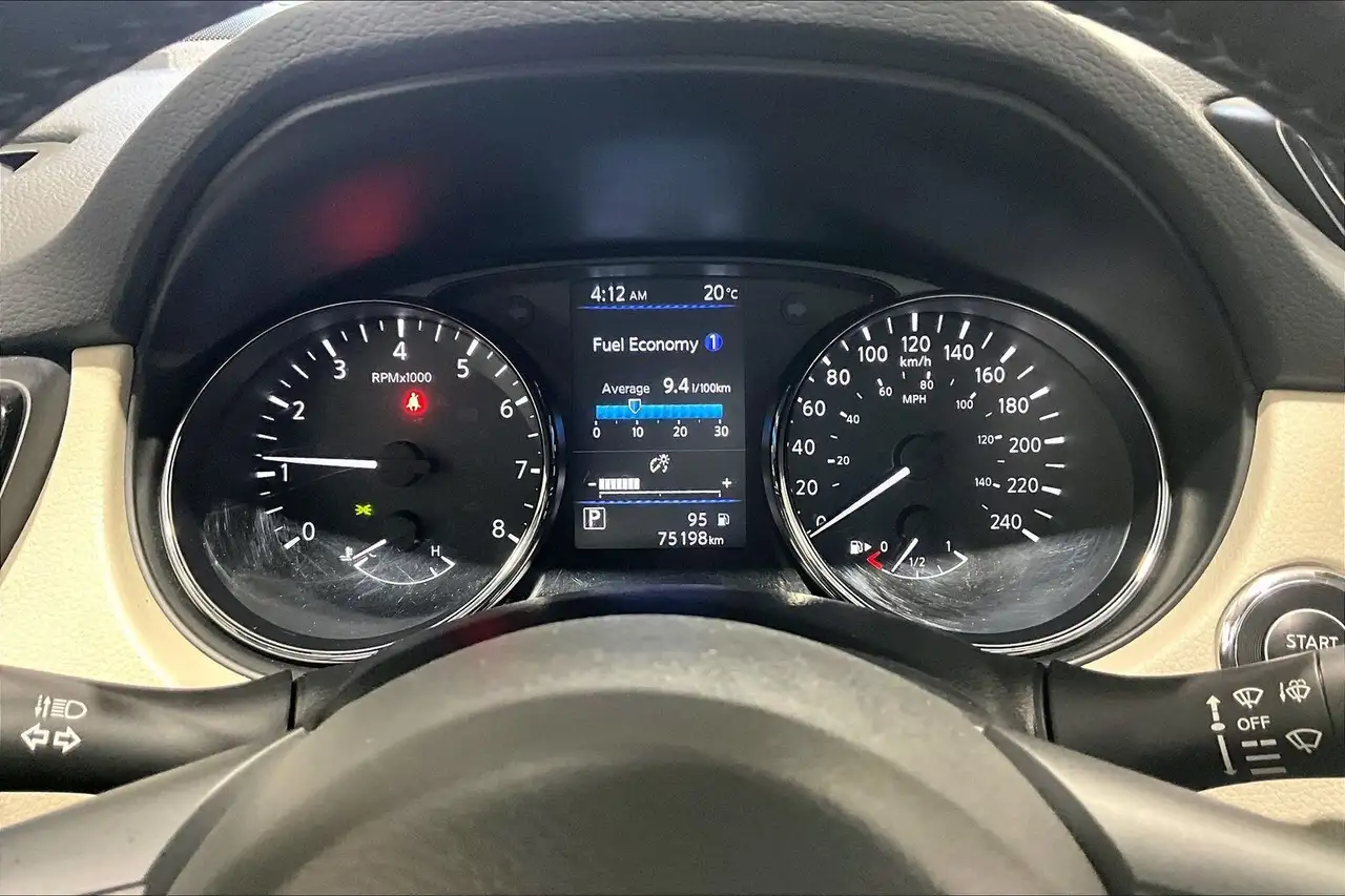 Nissan Qashqai снимка Nissan Qashqai