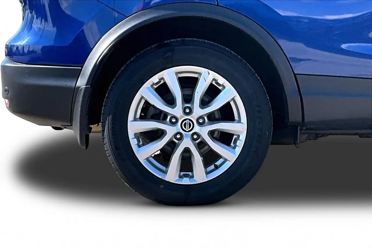 Nissan Qashqai снимка Nissan Qashqai